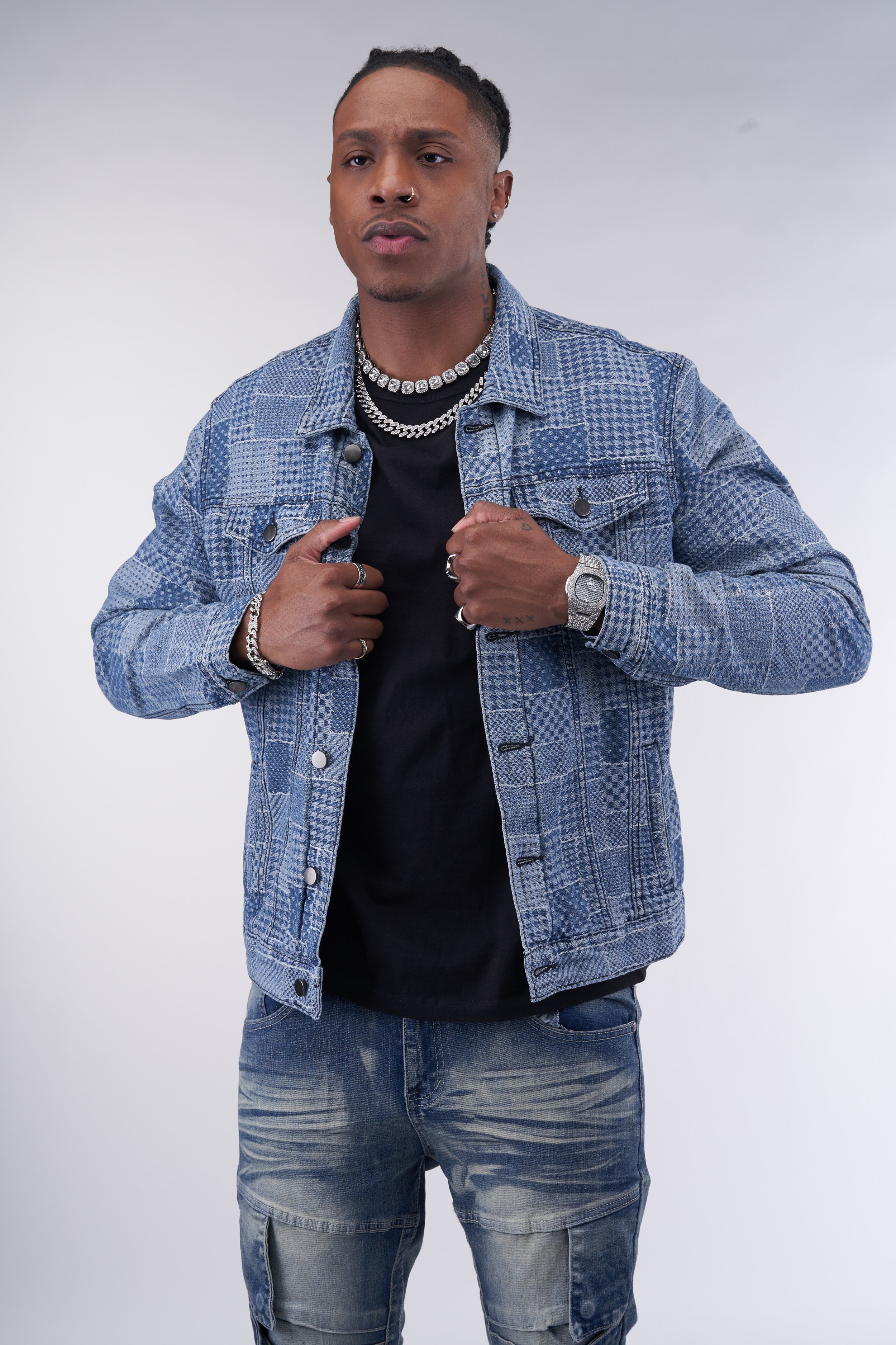 R&B202409916_1.jpg