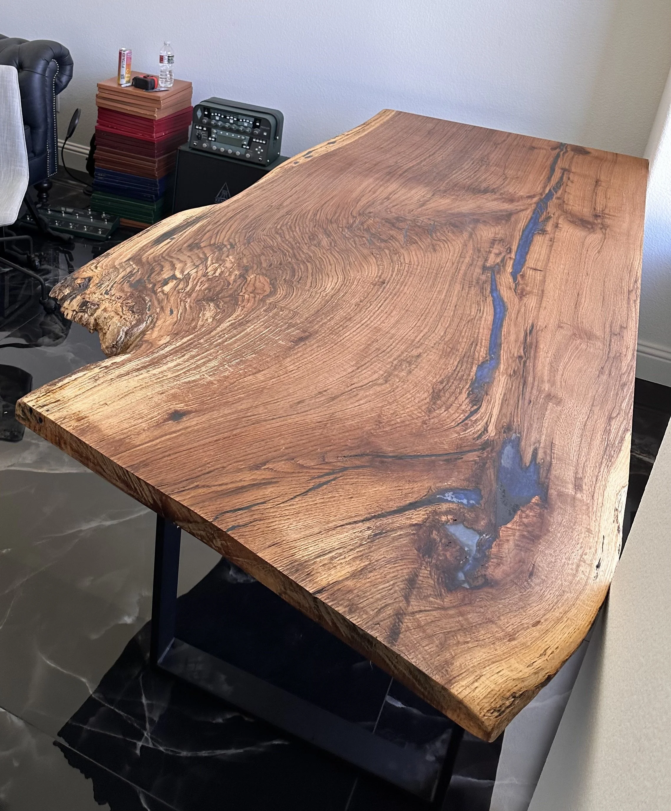 Solid Red Oak desk · Natural Live Edge
