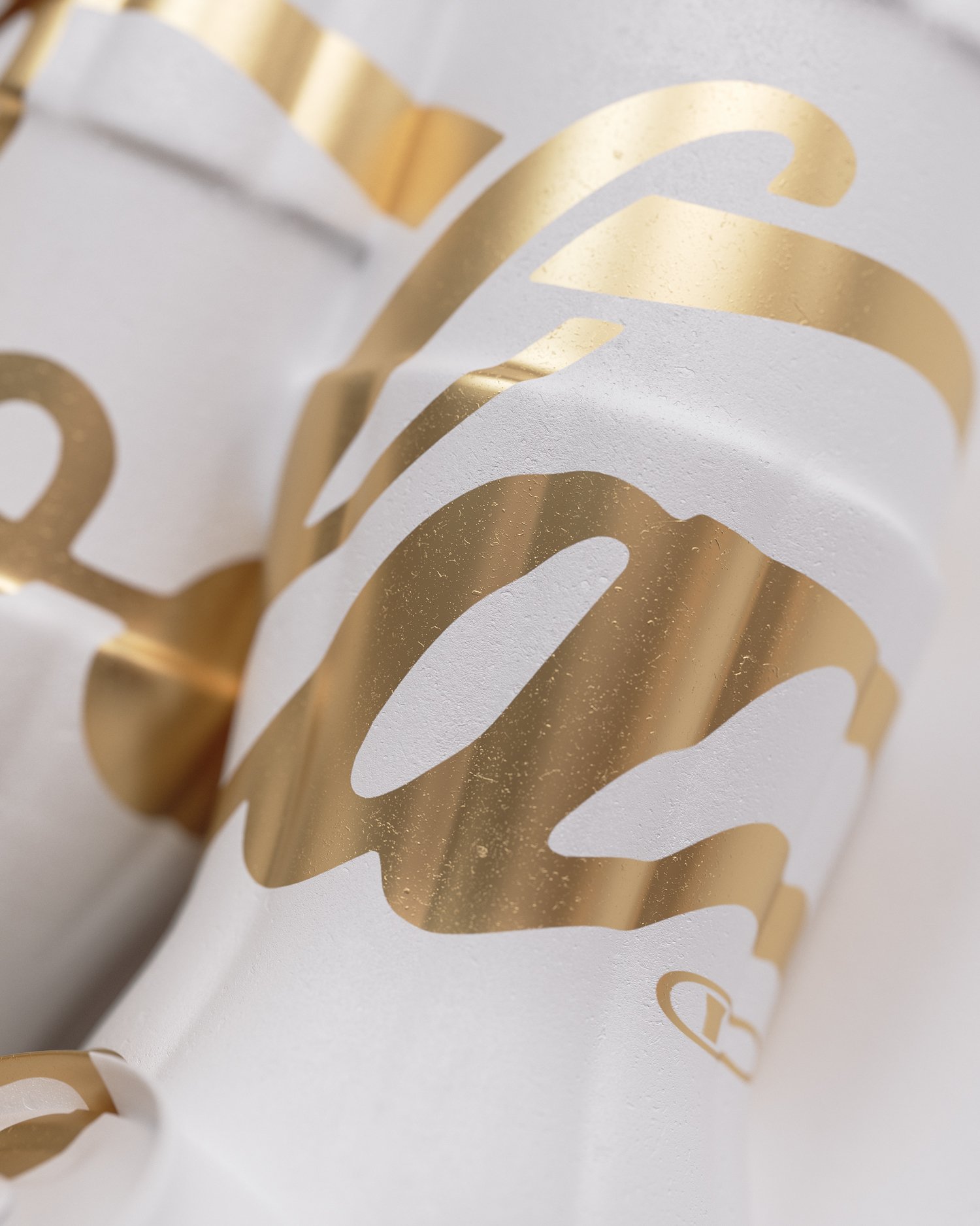 AnamorphicSculptures_CocaCola_Ben-Fearnley-DOF-03.jpg