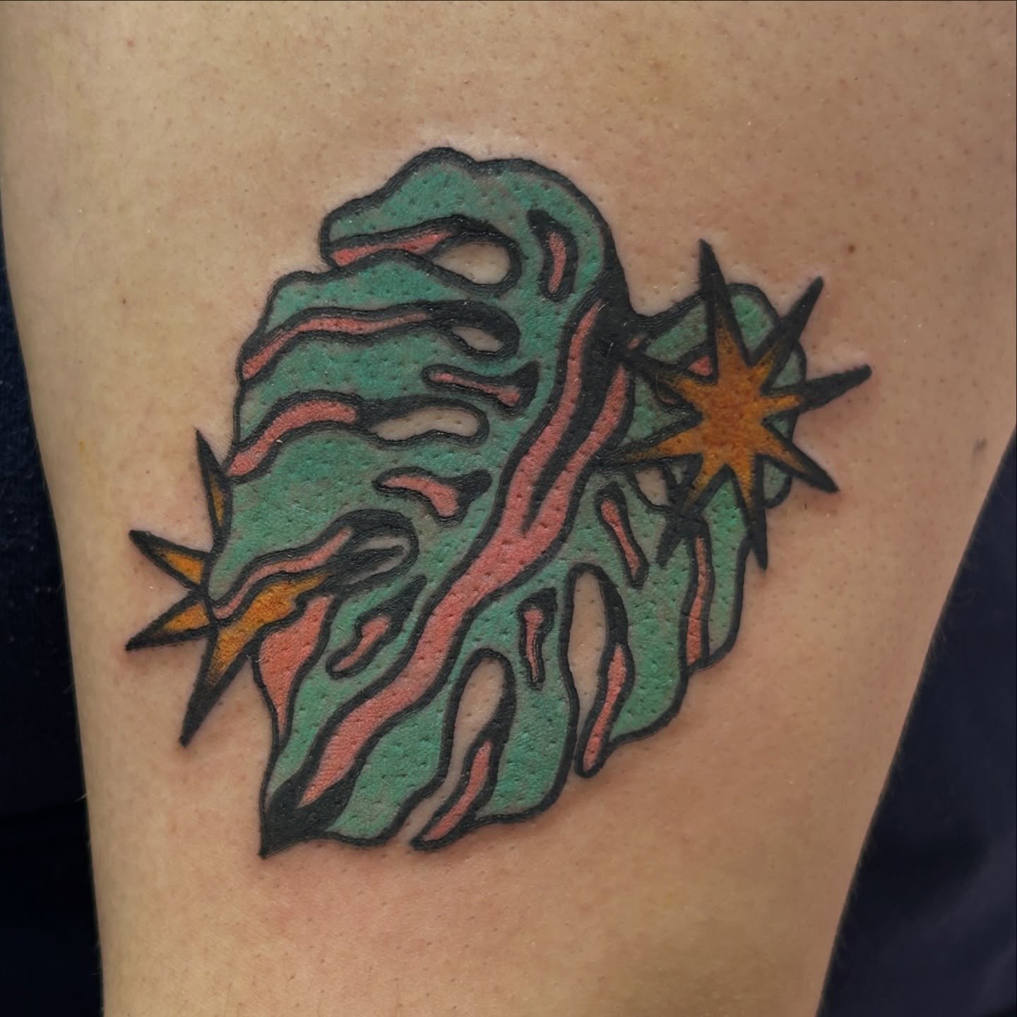 The only photos I snagged of my pieces I did for the grand opening this past Sunday! (These are repeatable 🥰)