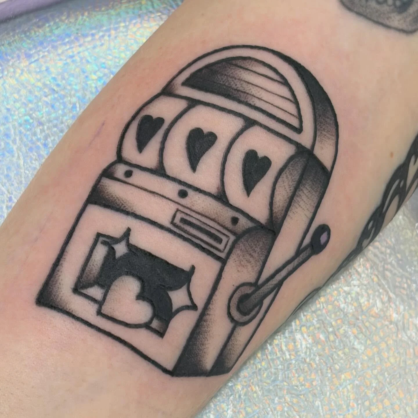 Two cuties for @toooraaay from today 🥰 thank you for always letting me do my black &amp; gray traddie style 🫶🏻
