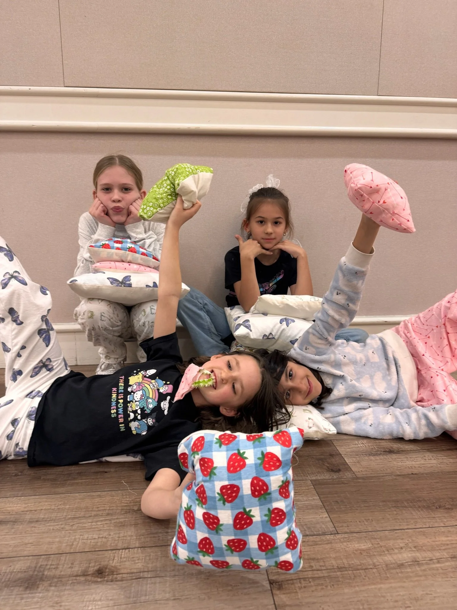 Homeschool program Orange County, Learning center Orange County, Montessori, Hybrid Homeschool, STEM, STEAM, Homeschool science class, homeschool classes, alternative learning, homeschooling orange county, Hands-on classes, project based classes.