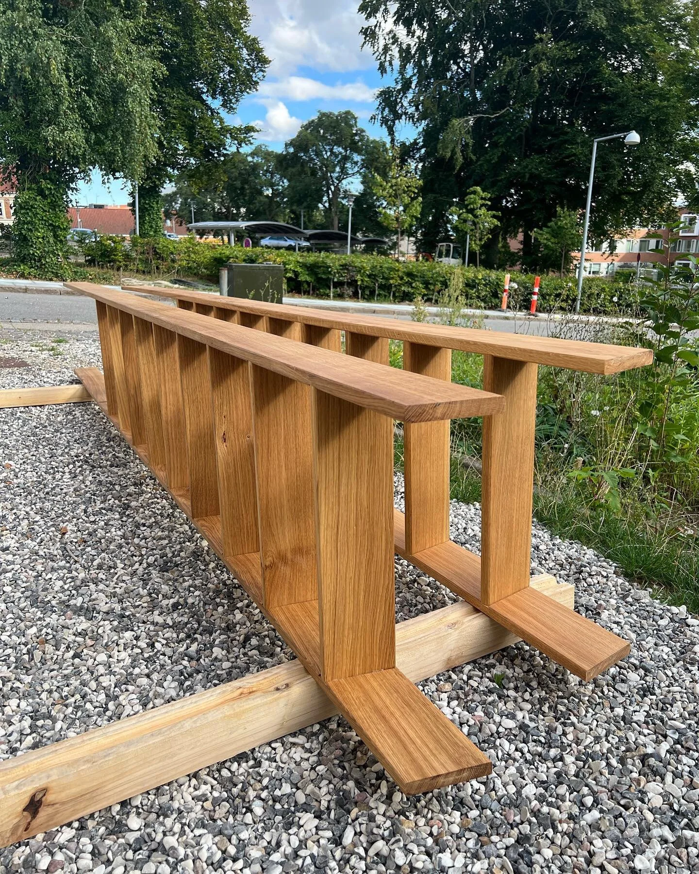 S&aring; fik vi startet ugen ud med et par fine hemsestiger til en villa i Silkeborg. De er udf&oslash;rt i olieret egetr&aelig; 🌳 #boliginspiration #boligindretning #boliginteri&oslash;r #boligdr&oslash;m #hemsendk #hemse #hemsestiger #snedker #t&o