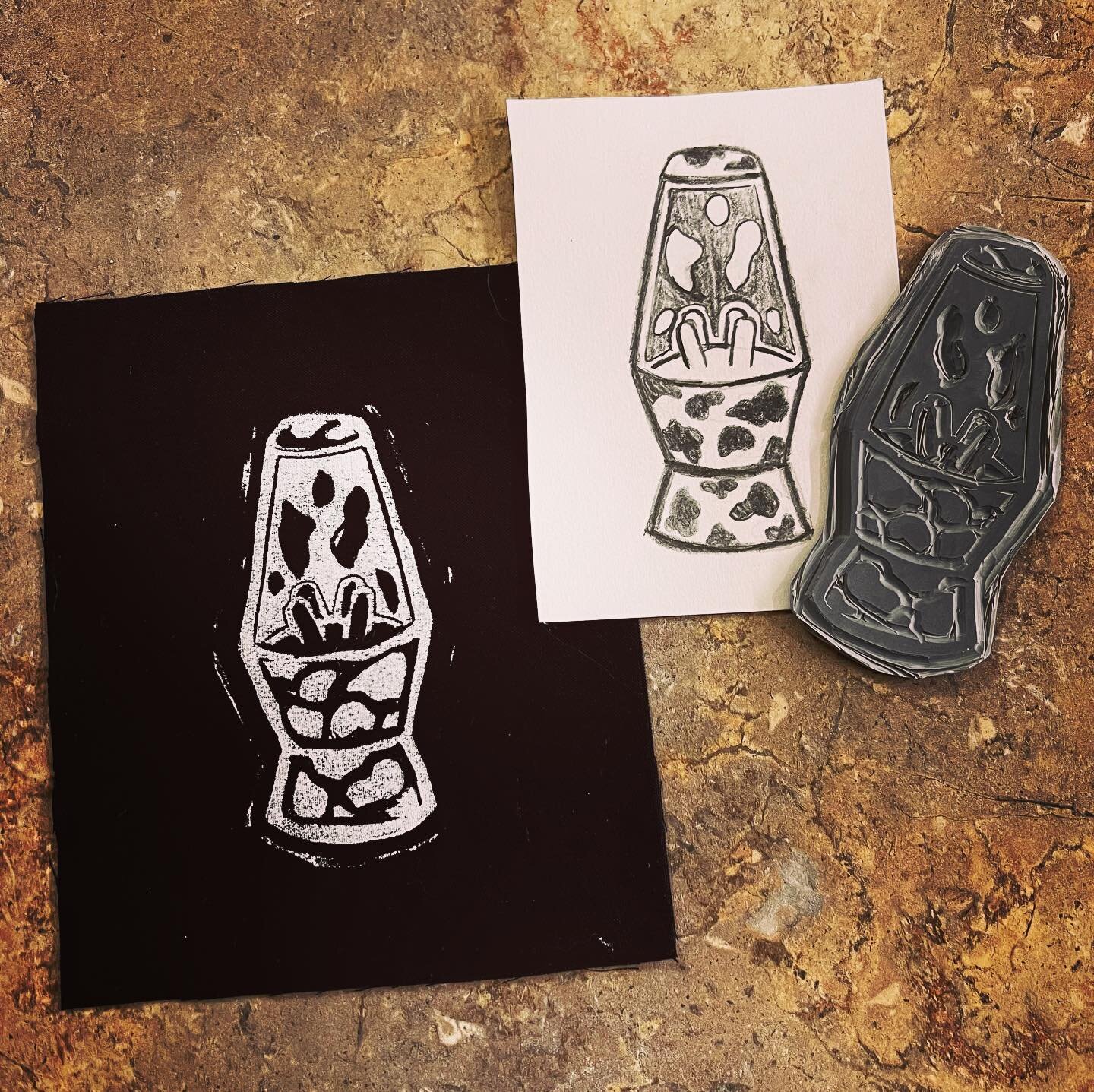 It&rsquo;s spooky szn at FAM. 👻🎃

Check out a couple of the handmade patches made tonight. Would you want one?

#futureartisticminds #linocut #patches #printmaking #yxeart #artcollective #yxelocal