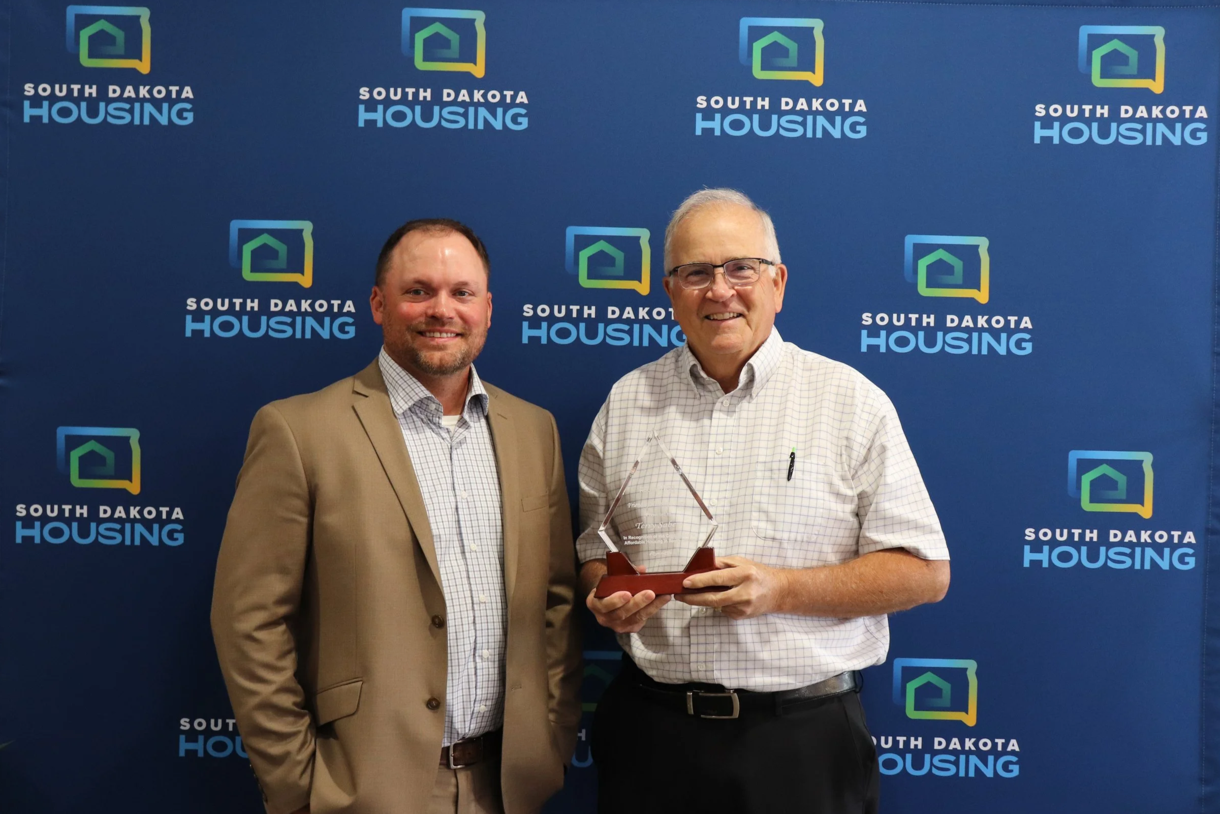 Terry Sabers Receives South Dakota Housing’s Friend of Housing Award
