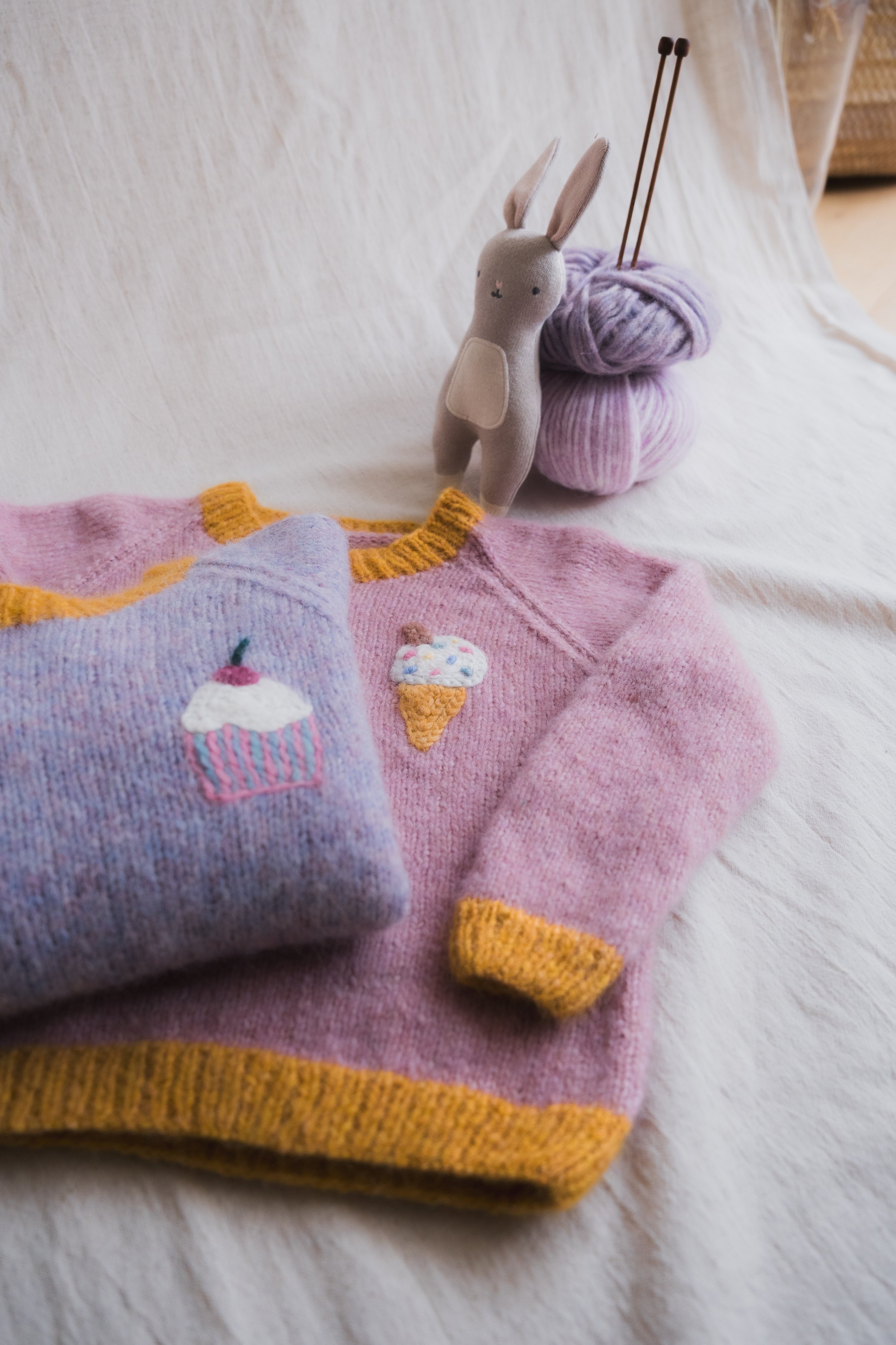 Sweet Treats ( jumper/cardigan)