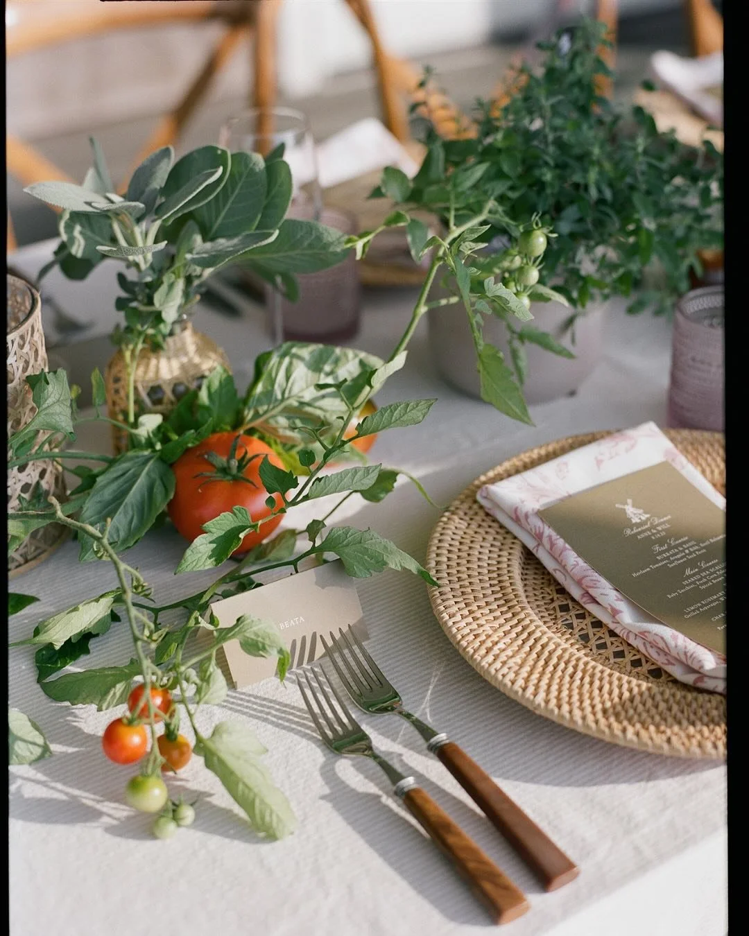 Al fresco dining with trailing tomato vines and bunches of herbs, freshly picked from the garden of creative genius @jlandry_co 

The Couple &bull; @annecabot @wjnandez
Tented Wedding Planning + Design &bull; @kerikettererwalterco
Photography &bull; 