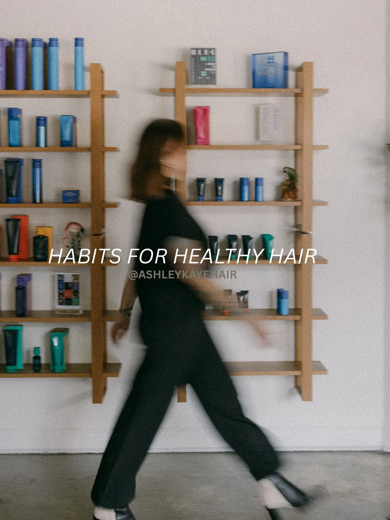 tell me what you&rsquo;re changing up 📝

iykm 😎 &mdash; you know I&rsquo;ve got tips, tricks and links to share! helping guide you to your best hair with simple changes, is the best part of my job!

Ashleykayehair.com
🔗in bio.

Pinterest Hair, Fal