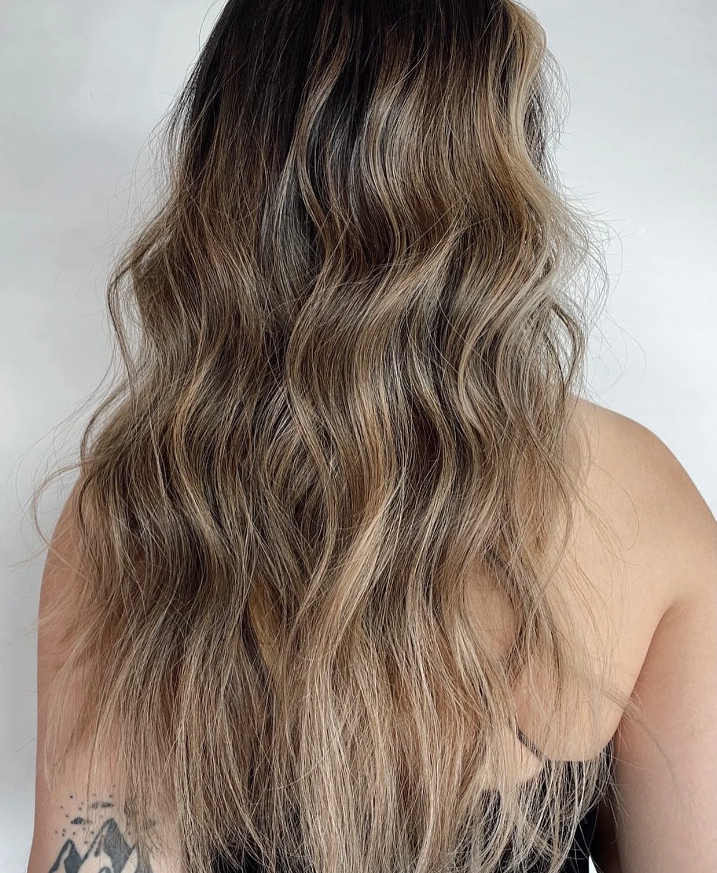 Hereeee for all the fall tones 🔥 @randco 

Pinterest Hair, Fall Hair colors, Jacksonville hairstylist, Hair salon Jacksonville FL, Best hairstylists in Jacksonville, Jacksonville hairdresser, Haircuts Jacksonville FL, Jacksonville hair color special
