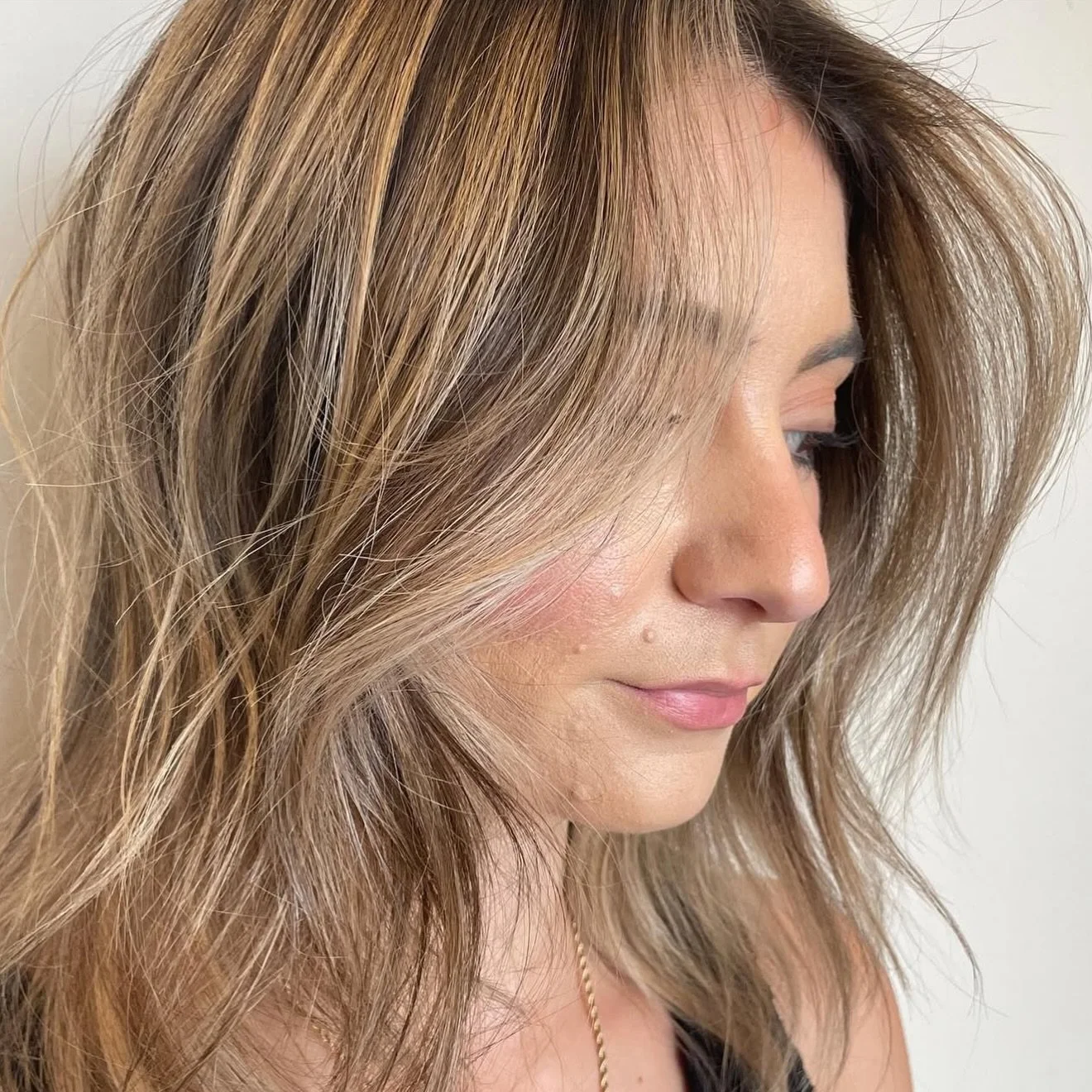 mid March.🍀 

coffee with cream 
a stunnning sunset
my new obsession @hireformanceinstitute 
@congareeandpenn 🍷
@vrg.grl @vrg.grl @vrg.grl 👗
my sweet boy 
a crispy bob 🤤
Xformer Pilates is my entire personality now 😌 
I will cut my hair too shor