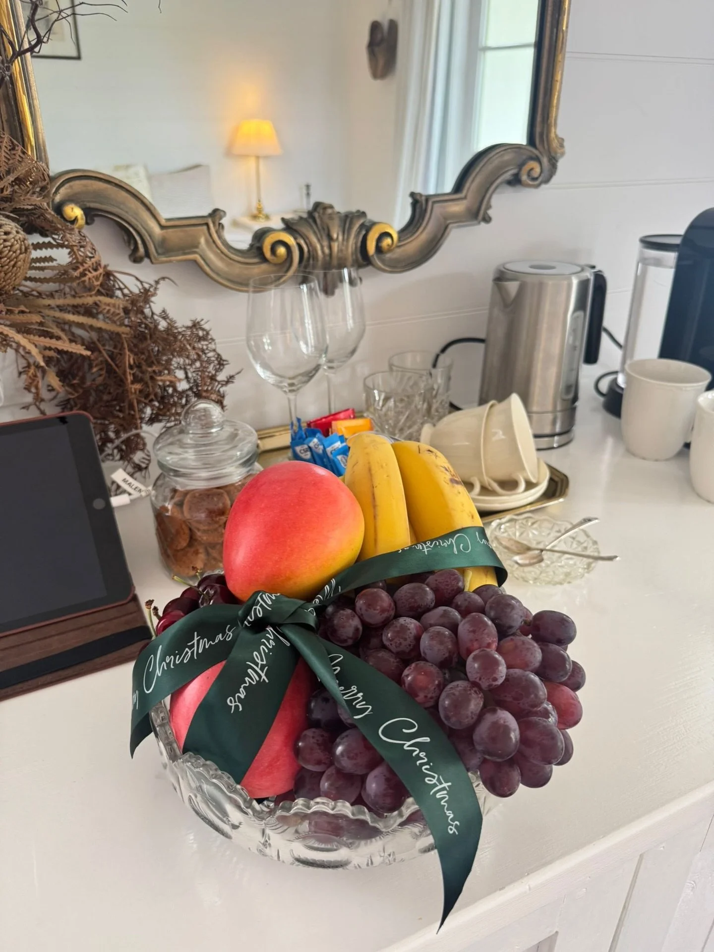 Christmas in Alfred 🎄🍒🍇

Whatever your reason for visiting Maleny, you deserve to feel special.

#malenylodge #malenyaccommodation #boutiquehotels #location