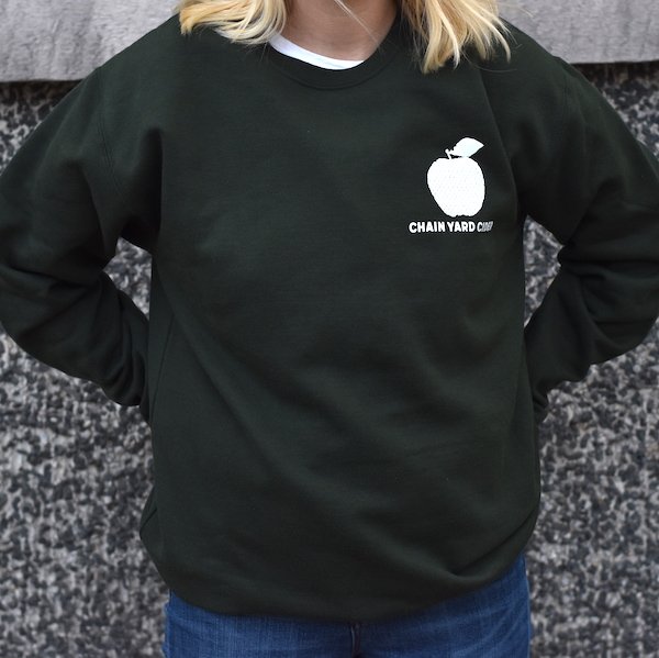 crew-green-apple-corner-close-small-web.jpeg