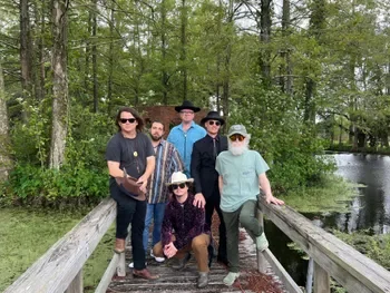 Jazz’n the Vines Featuring HollyRock