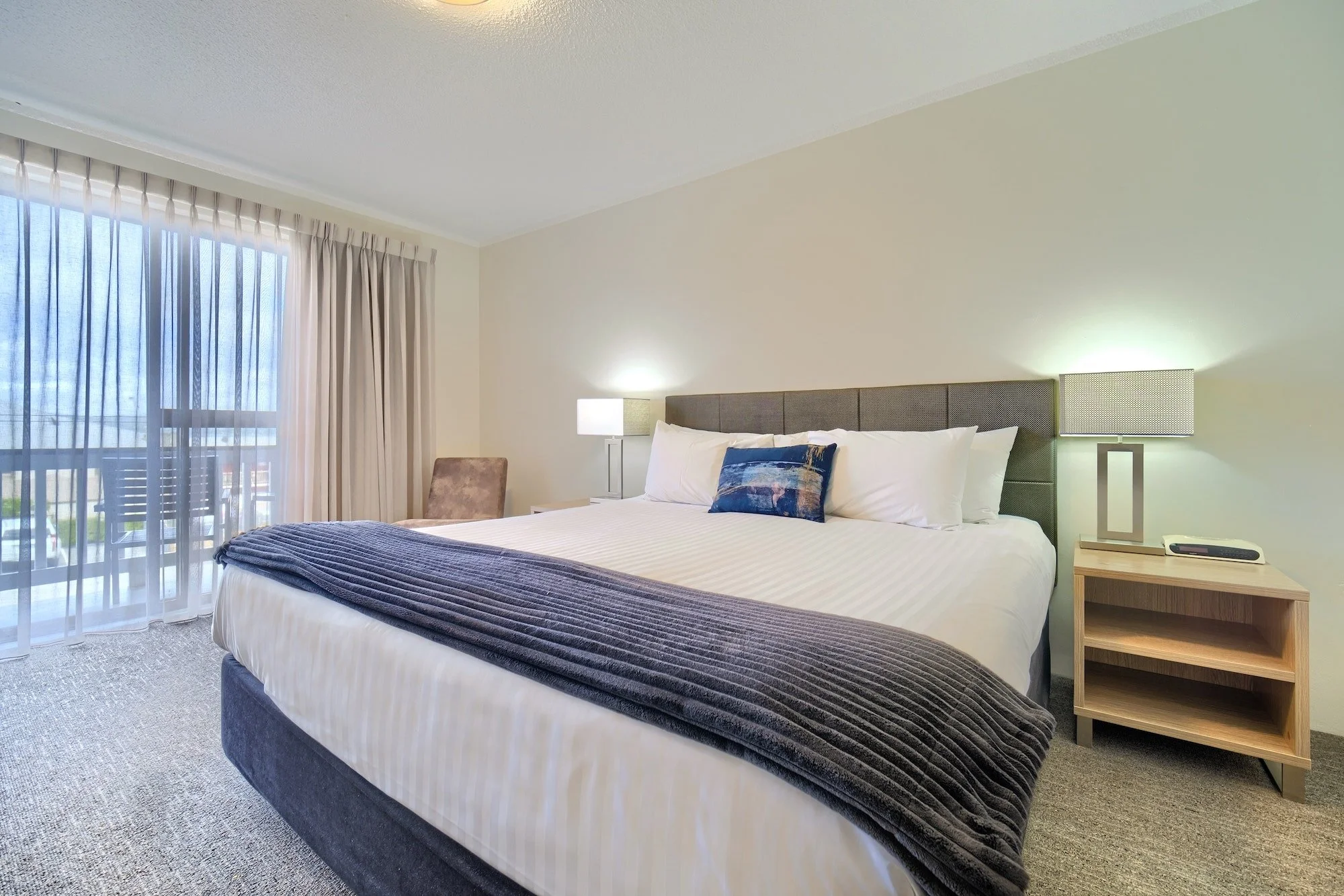 albany-motel-and-apartments-albany-hotel-accommodation-1.jpg