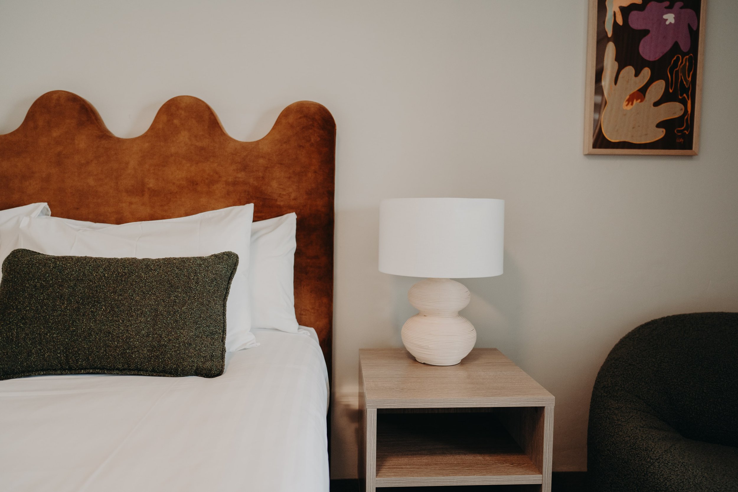 albany-motel-and-apartments-albany-hotel-accommodation-indi-hotels-executive-king-2.jpg