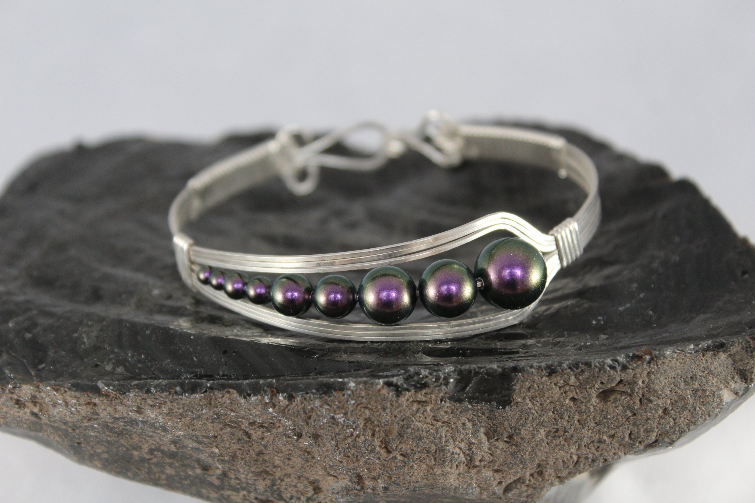 https://i.etsystatic.com/14360088/r/il/11d924/1765903824/il_fullxfull.1765903824_onor.jpg
