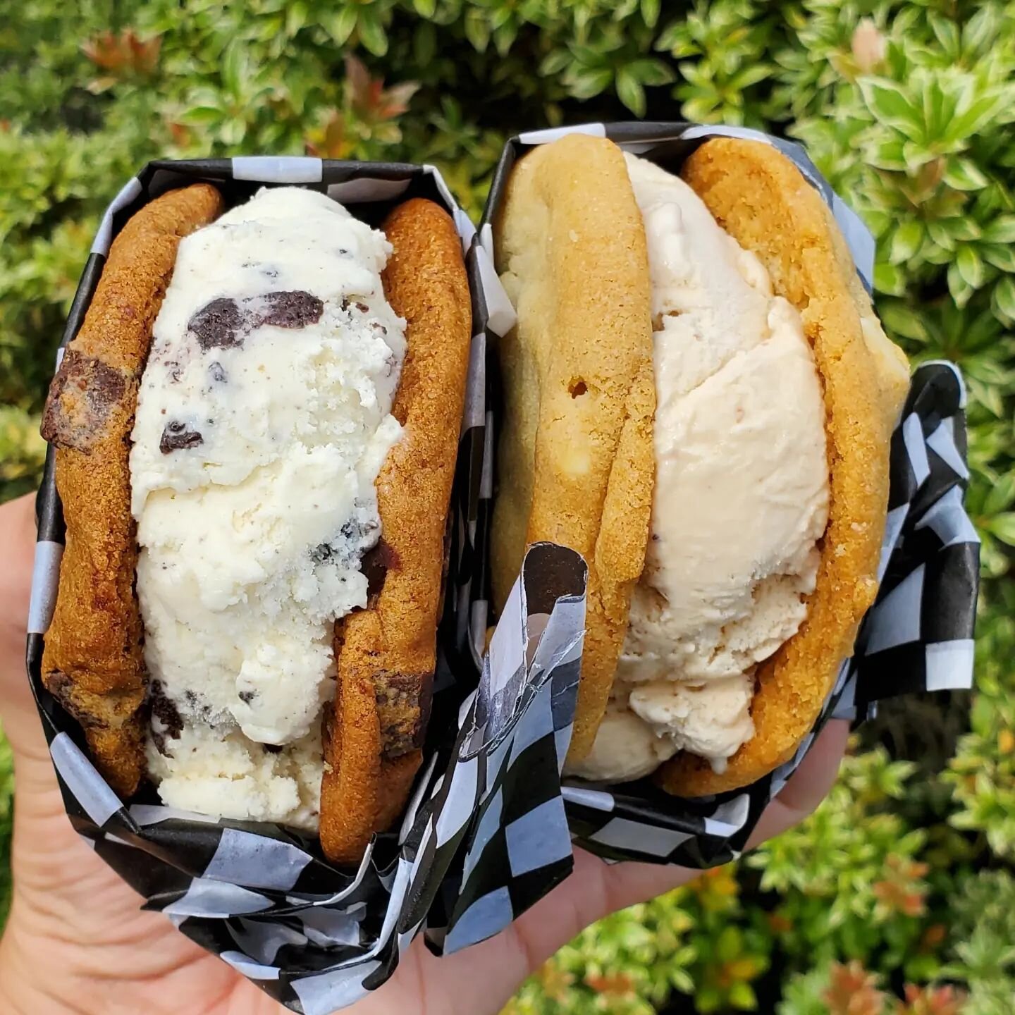 🍪THURSDAY JULY 13, 1 - 5PM☕
 
One Cool Cookie will be at the farm all afternoon serving up fresh espresso and sweet treats!
 
If you haven't tried their signature ice cream sandwiches made with fresh baked cookies yet... Don't miss out!
 
See you Th