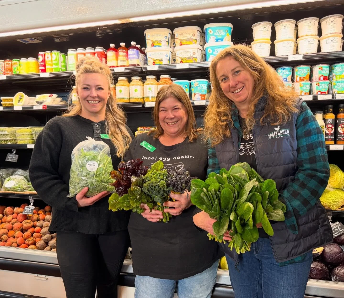 Can you tell we're REALLY happy about all of the winter veggies filling our shelves this week? 😍
 
@longviewfarmsyyj has us all stocked up with organic spinach, kale, chard, cabbage tops, kale tops, and more!🌱
 
@pashelter_farm also brought us plen