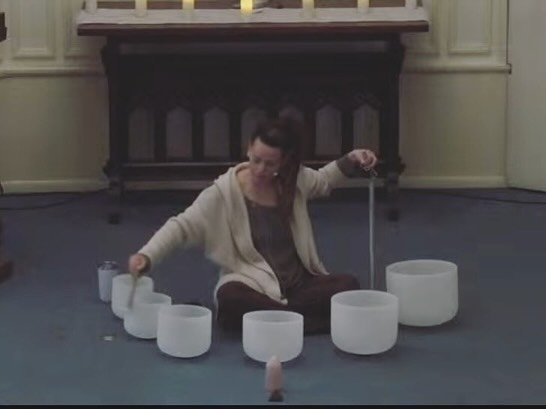 Serving Sunday Service this was my first scheduled sound bath since getting my bowls last month and it was so much fun! Really feeling the power of sound healing on a different level now and so cool to see the effects it has on others as well. If you