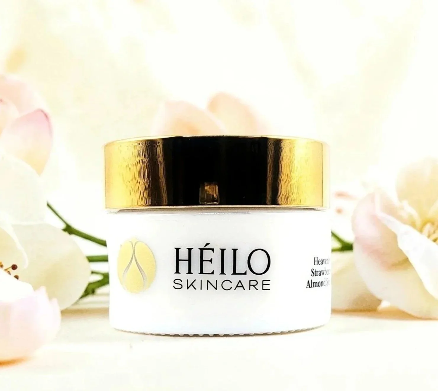 Heavenly%252BStrawberry%252BAlmond%252BFacial%252BScrub_new_pr.jpg