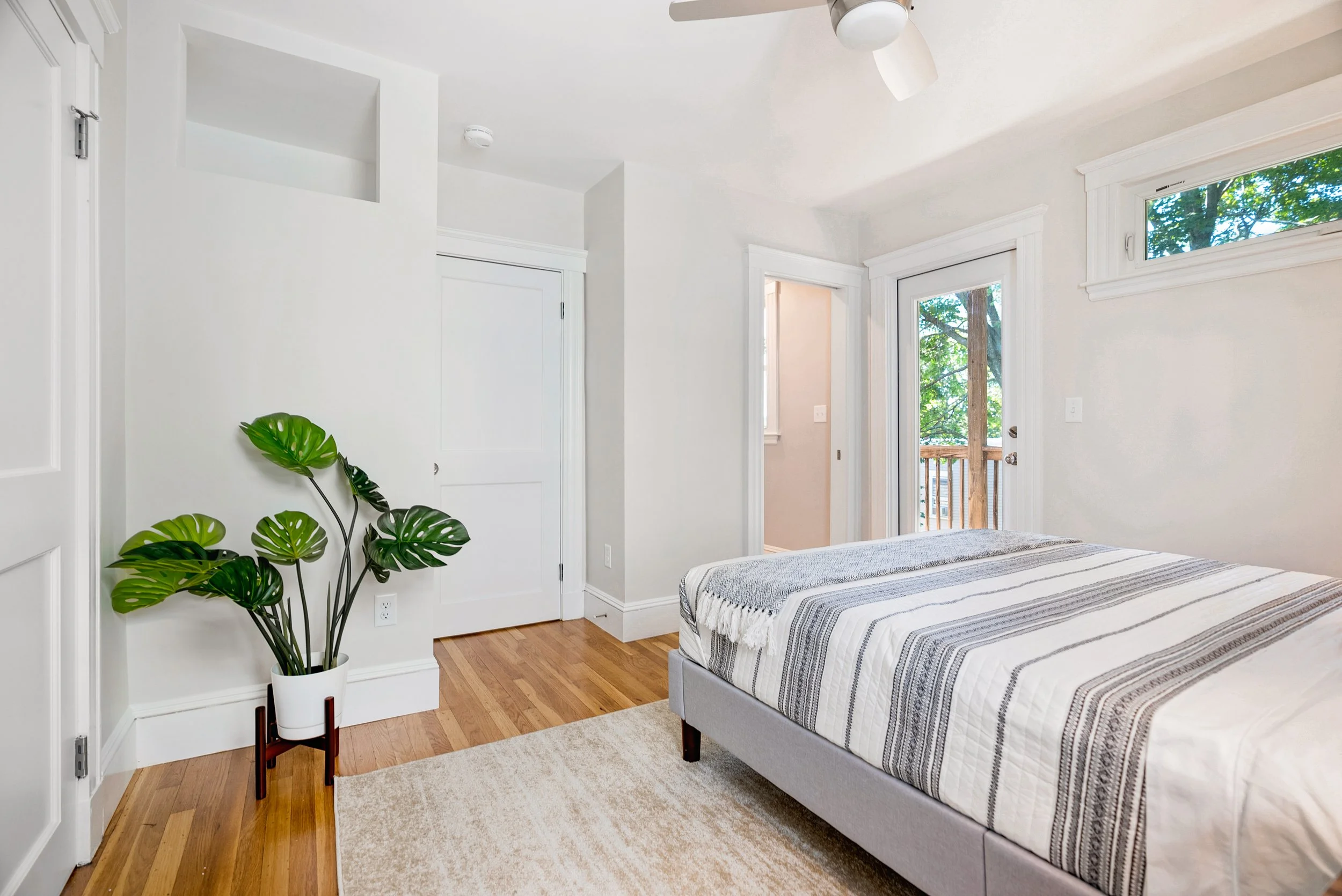Primary Bed & Bath-8.jpg