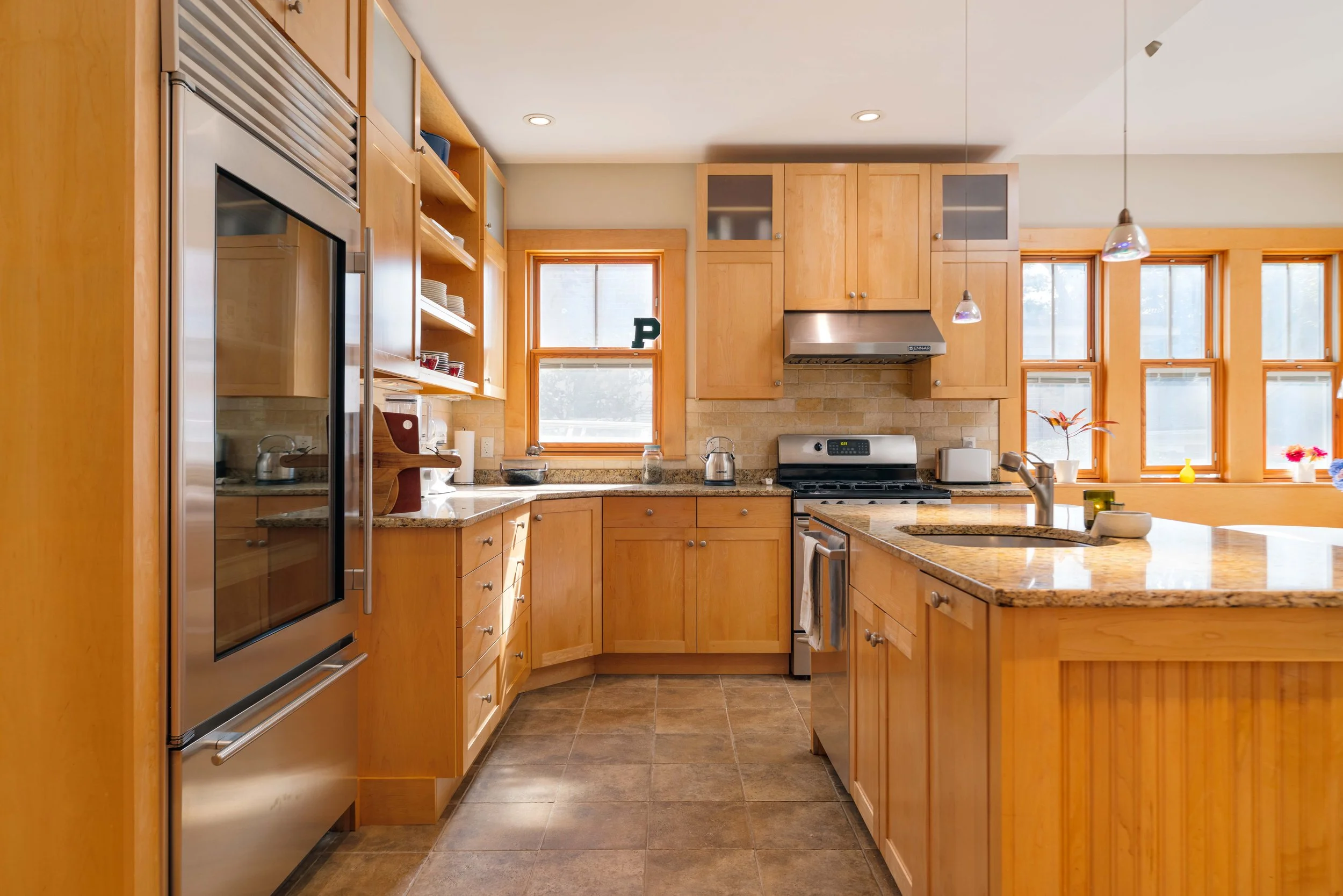 16 Kitchen-05590.jpg