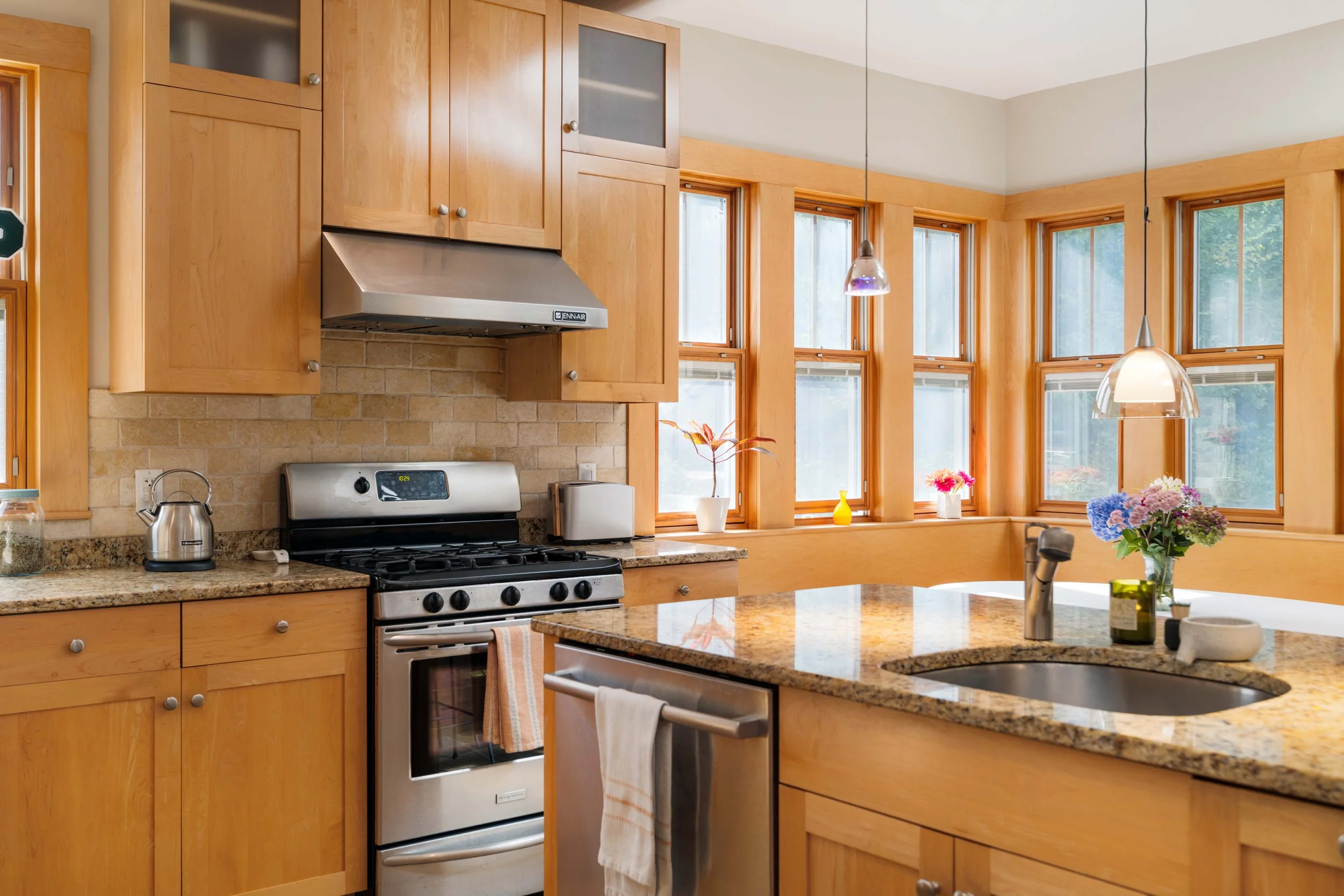 18 Kitchen-05606.jpg