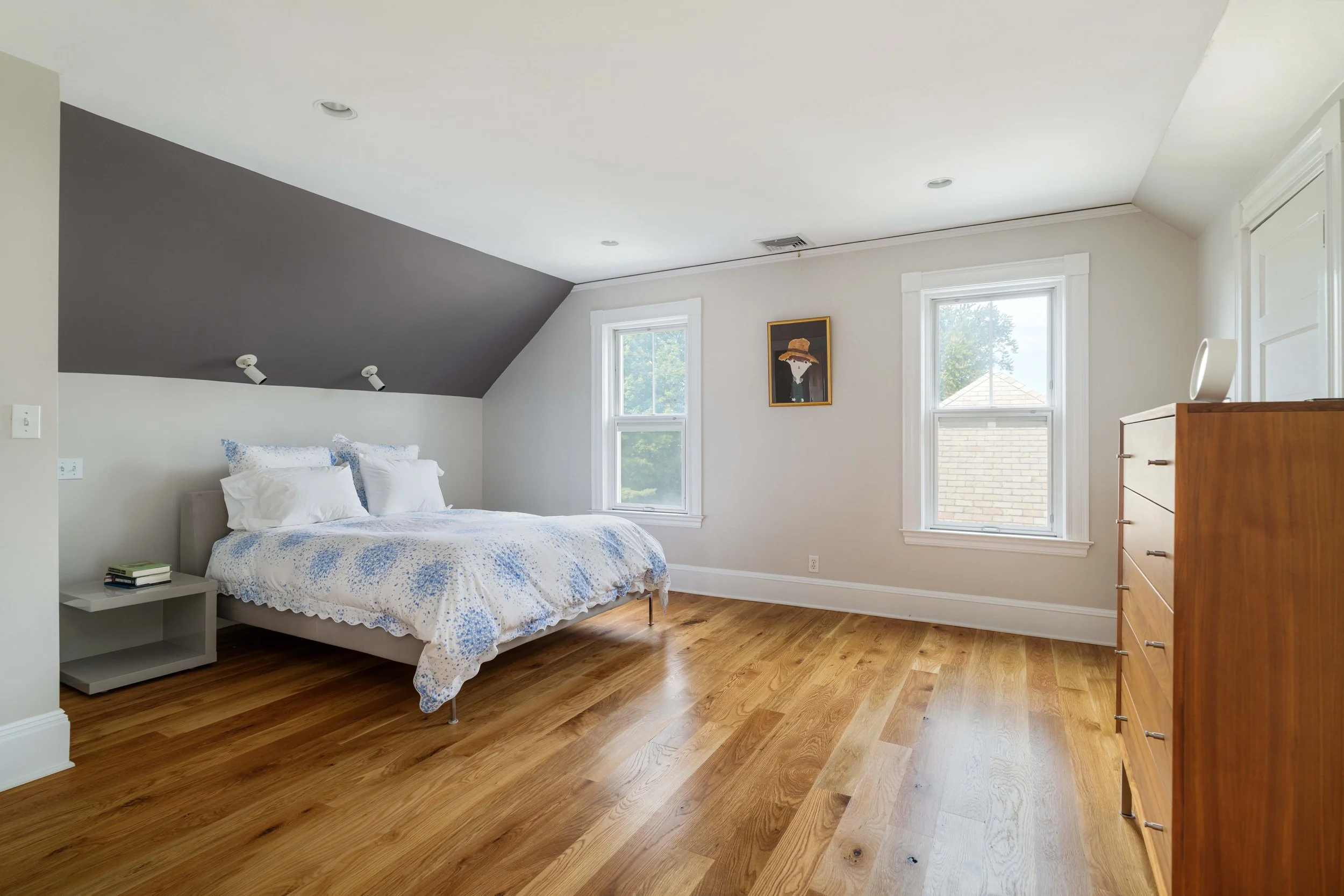 34 Primary Bed Bath-05834.jpg