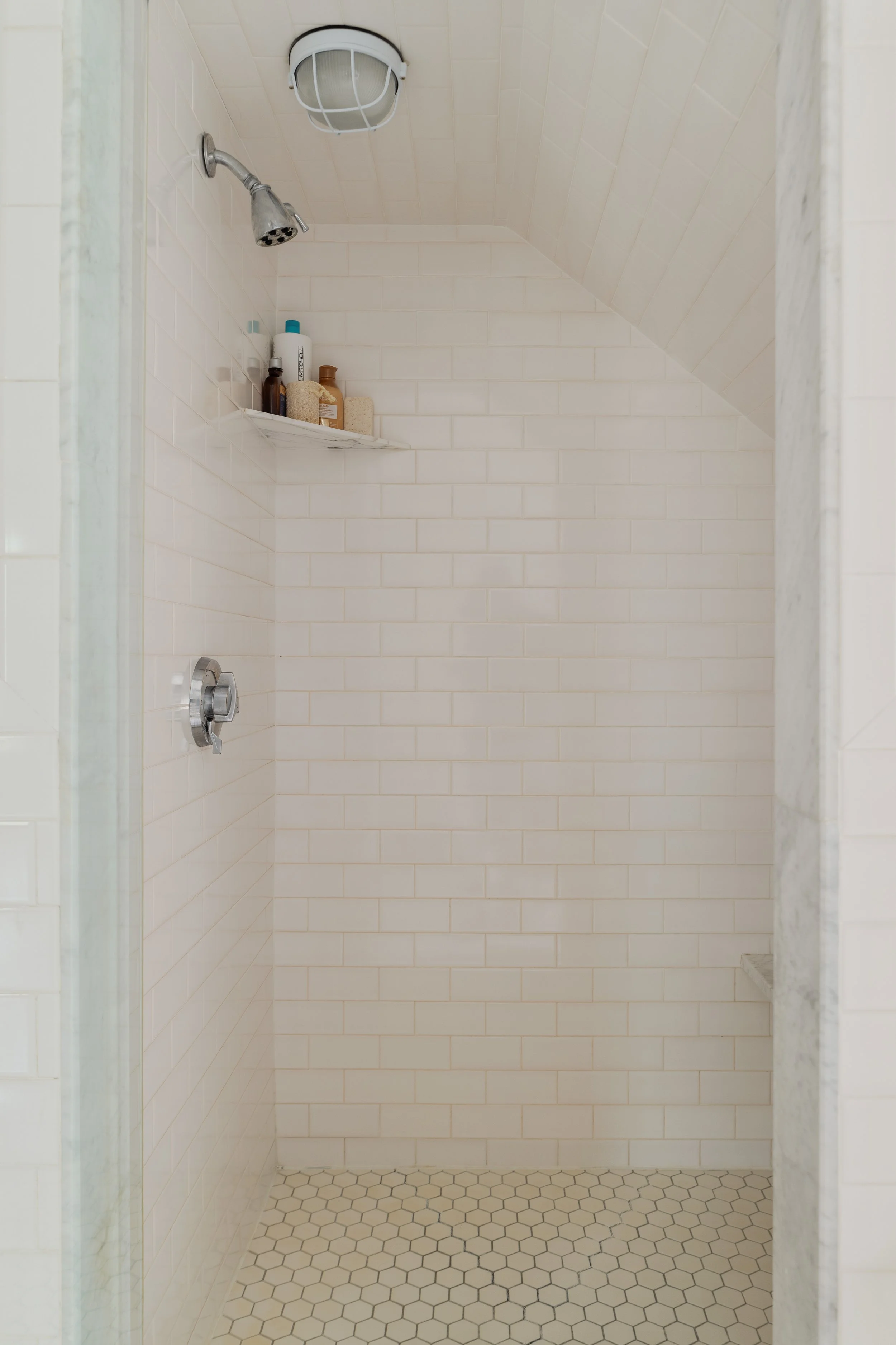 37 Primary Bed Bath-05862.jpg