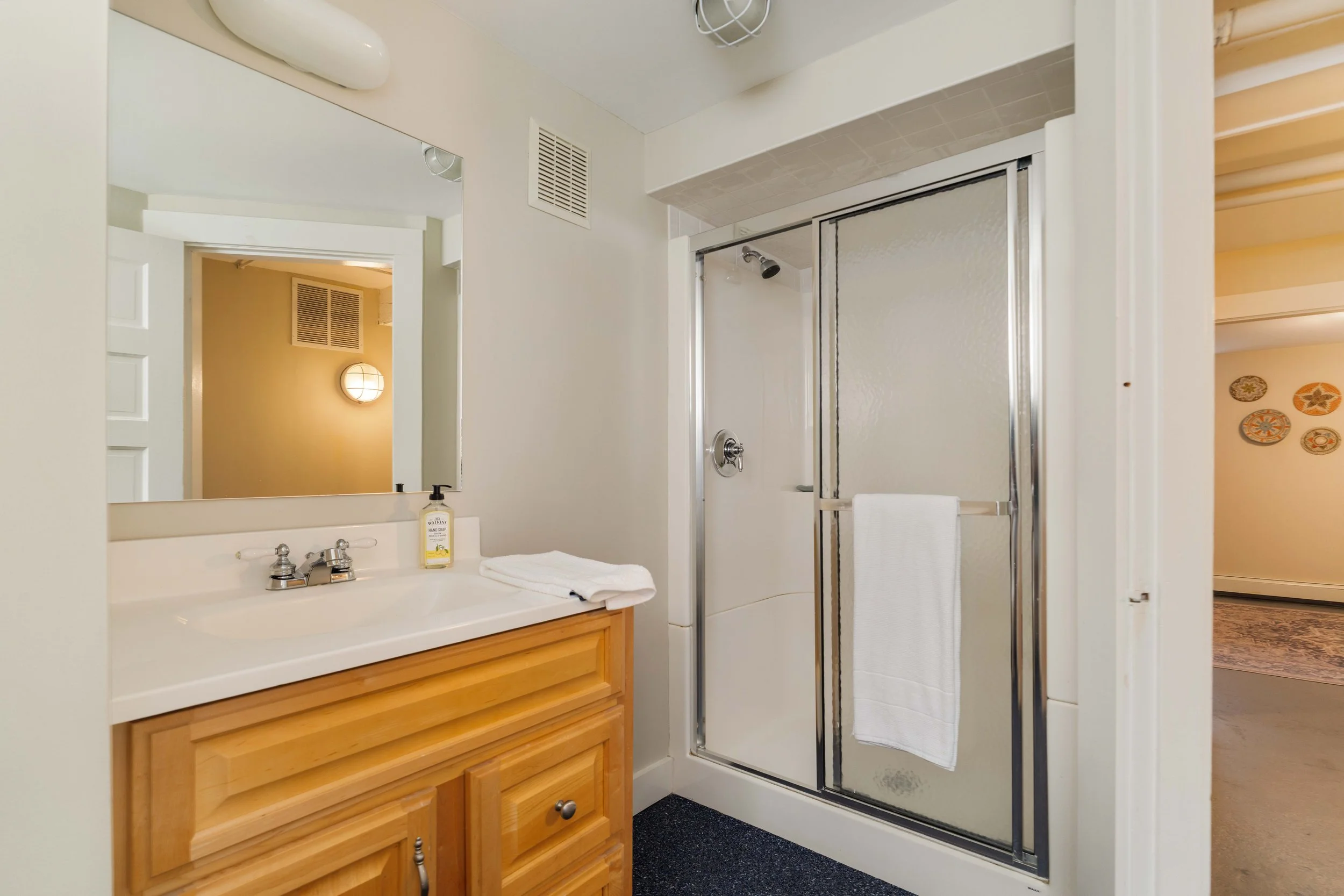 47b Lower Level-05901.jpg