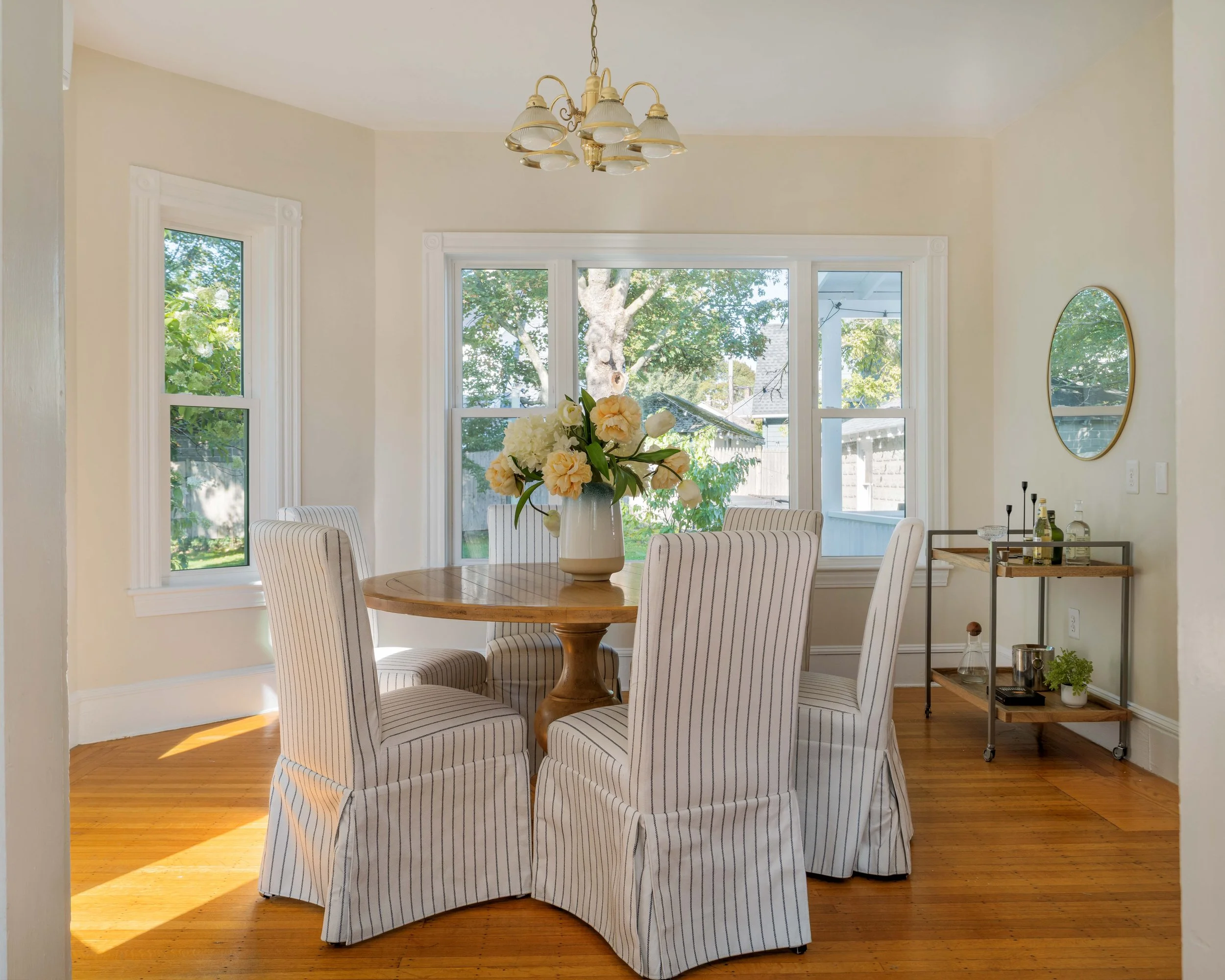 Dining Room-08290.jpg