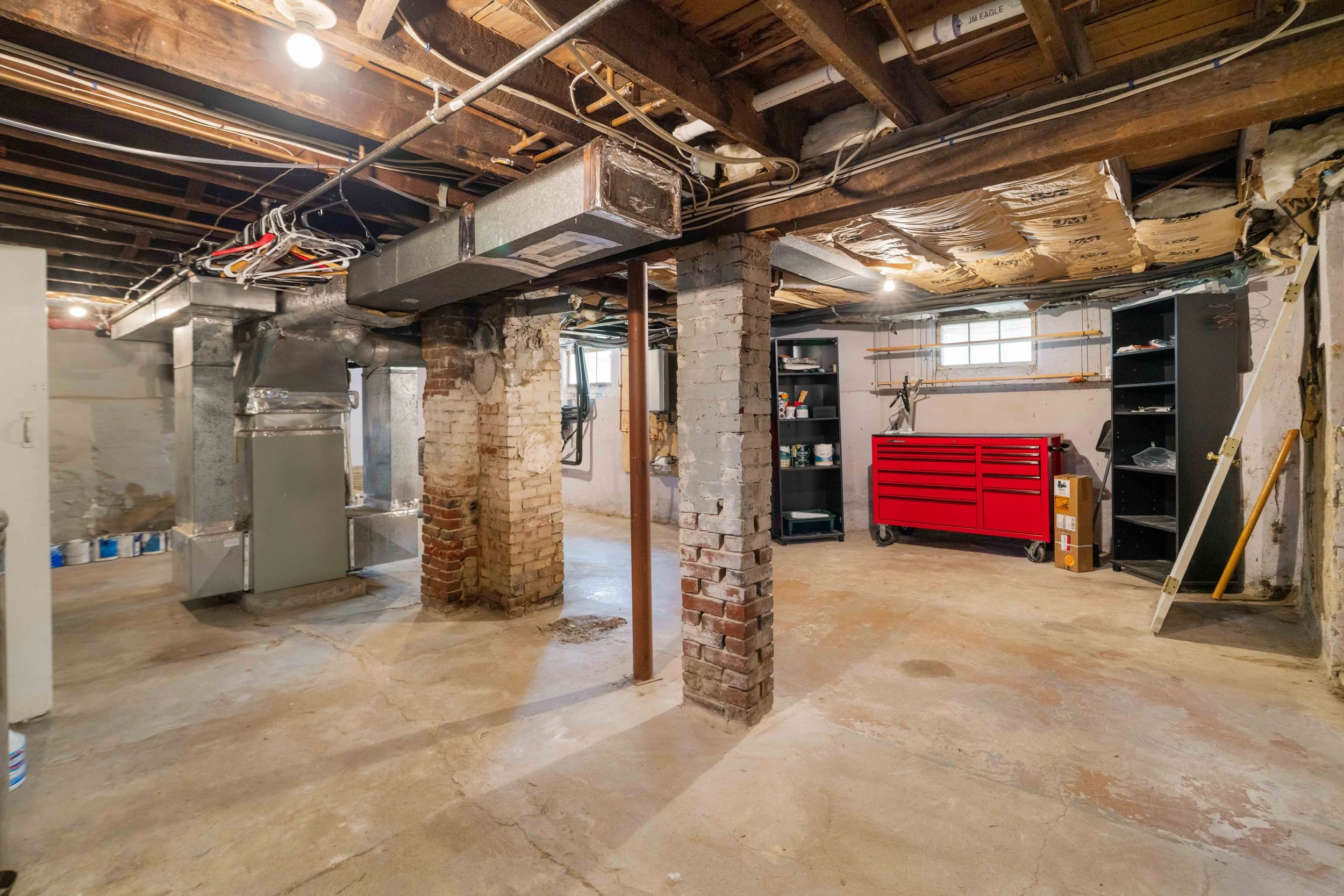 Basement-08538.jpg