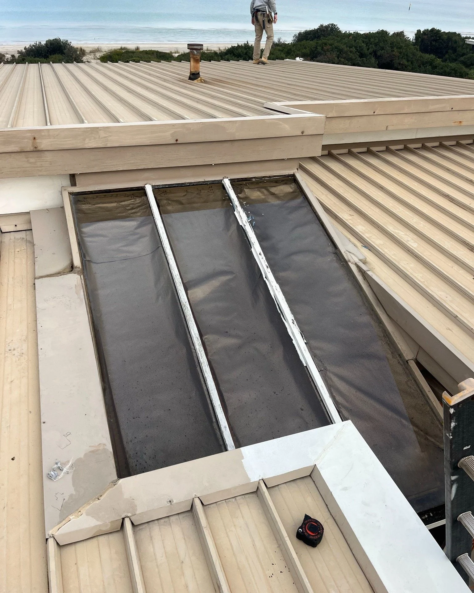 Can't complain about this job with a view 😍 Skylight maintenance, beachside ⛱

Progressive Plumbing Group. Plumbing maintenance. Melbourne plumbers.