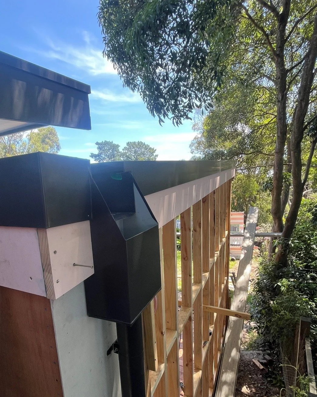 New Alfresco - roof, box gutters, sky lights and downpipe install. Looking 👌

Progressive Plumbing Group. Roof plumbing Melbourne. Construction plumbing.
