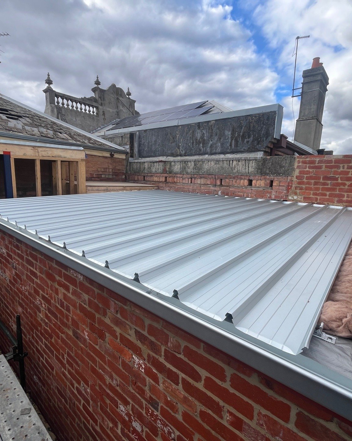 Our dedicated roofing team  working on stage 1 Colourbond roof installation in Fitrzoy North 😍

#roofplumbingmelbourne #progressiveplumbinggroup #roofing