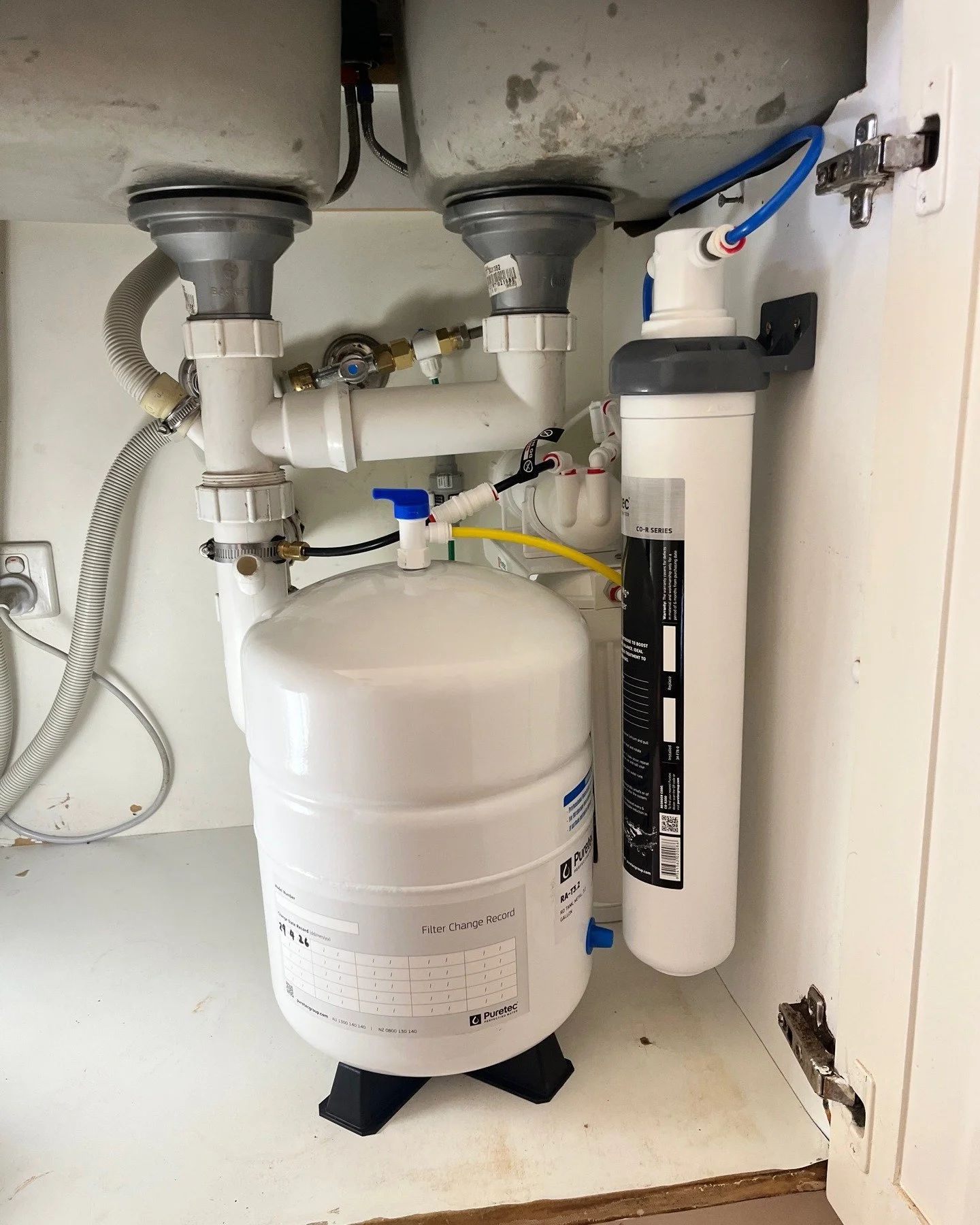 Busy week for Puretech Under Mount Reverse Osmosis Systems 💦 If you don't want a full house filtration system you can have one of these installed in your kitchen, under the sink and out of sight. Instant, clean, filtered water to your kitchen sink. 