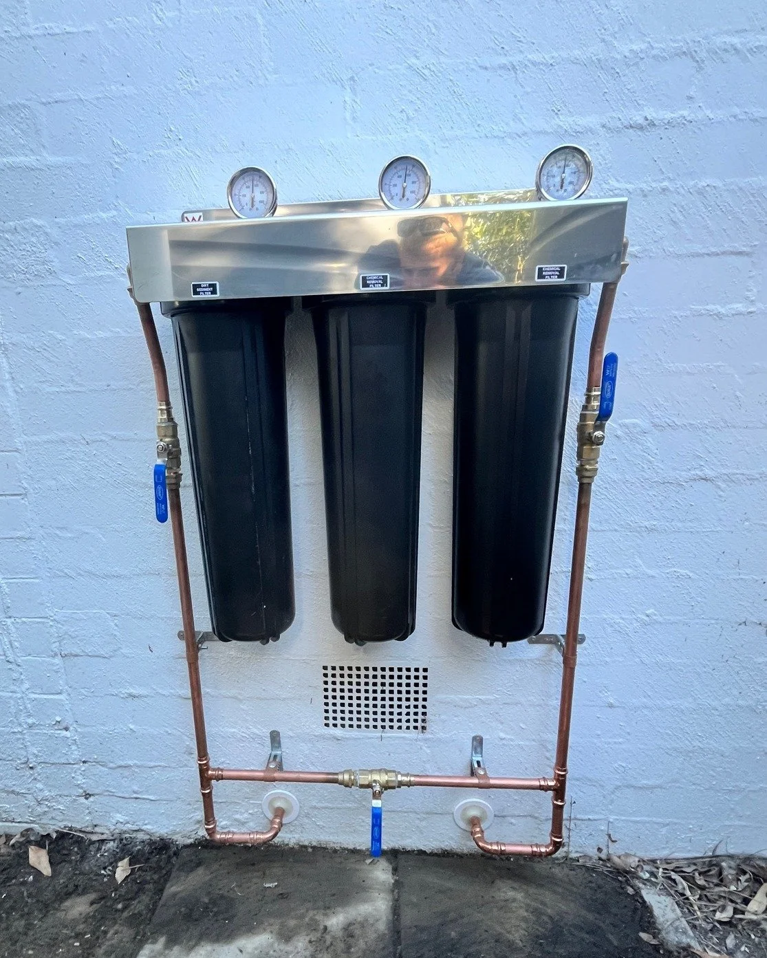 Another full-house water filtration system installed. This one has has three different filters and these can be customised depending on what you are looking for.

The Triple Cartridge Design features three full-sized filter cylinders, each designed f