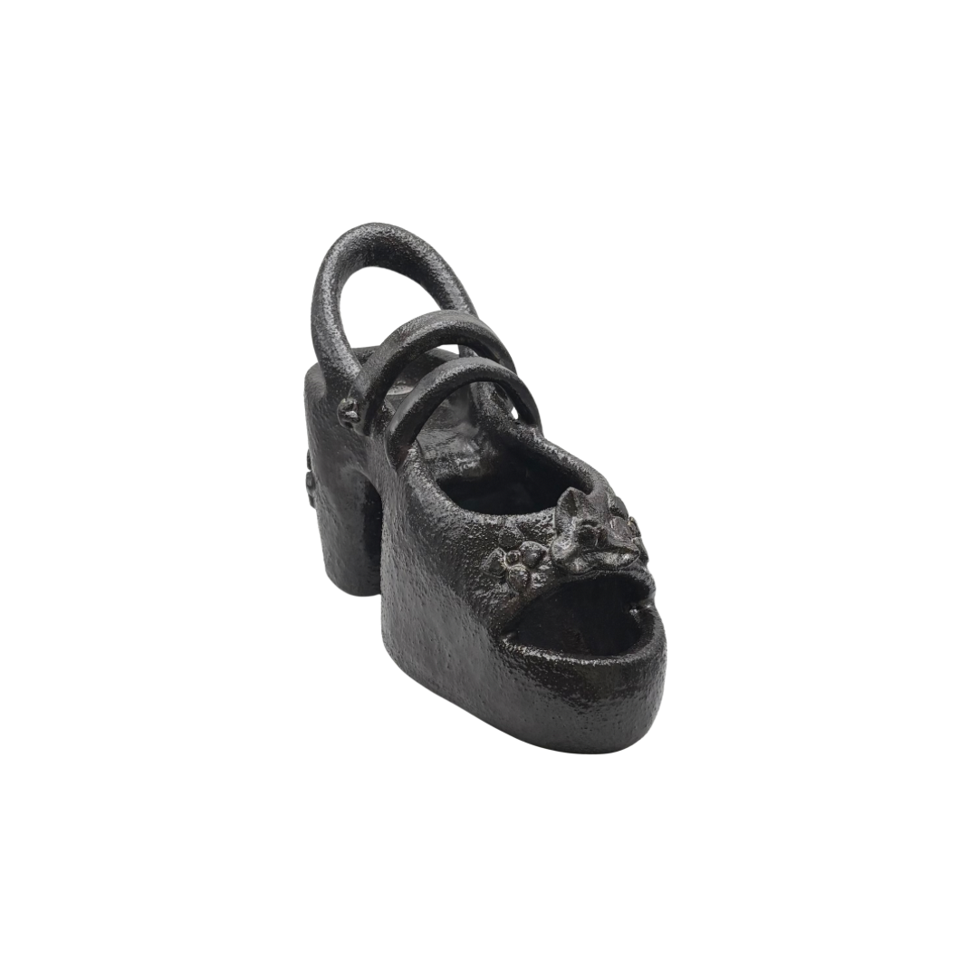 Apr 2026. Khmer shoe