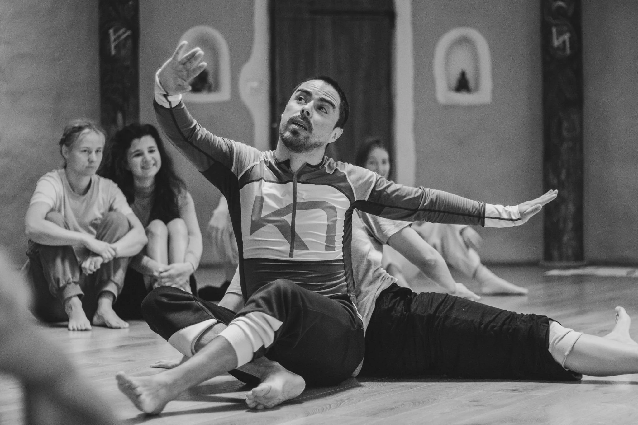 CONTEMPORARY DANCE INTENSIVE