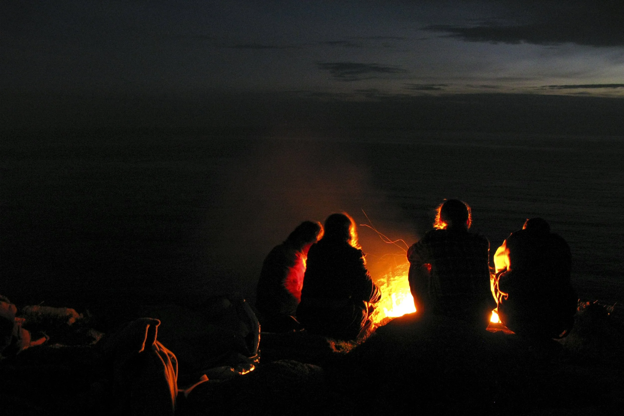 blcla_fire_ocean_finisterra-pilgrims4131.jpg