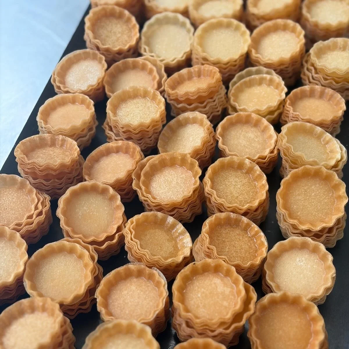 Tartlets - designed by Hosanna to answer a client’s brief and just as easily tailored for yours. ✨
Always bespoke. Always on your terms. 🫱🏻‍🫲🏽
Not a supplier. A solution. 
#HosannaYourSolution  #londonhospitality #londonrestaurant #lo