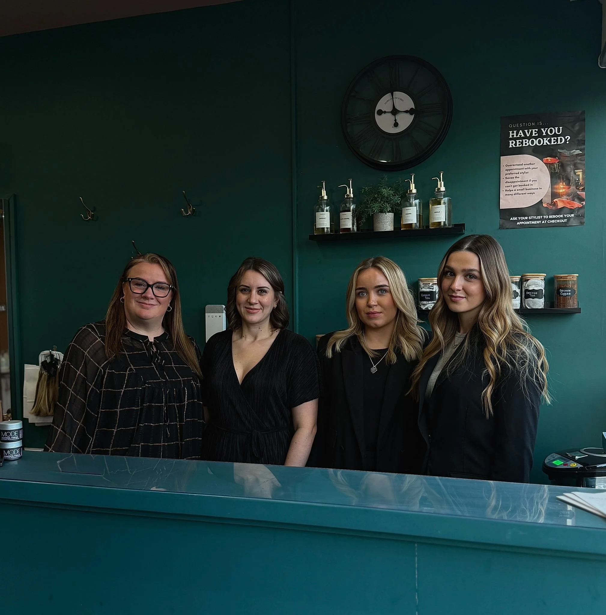 💭 Do you ever leave the salon feeling&hellip; just not quite you?

Maybe your curls weren&rsquo;t understood.
Maybe your fine hair fell flat the next day.
Or maybe, you simply didn&rsquo;t feel heard.

At Allure, we know how personal your hair is &m