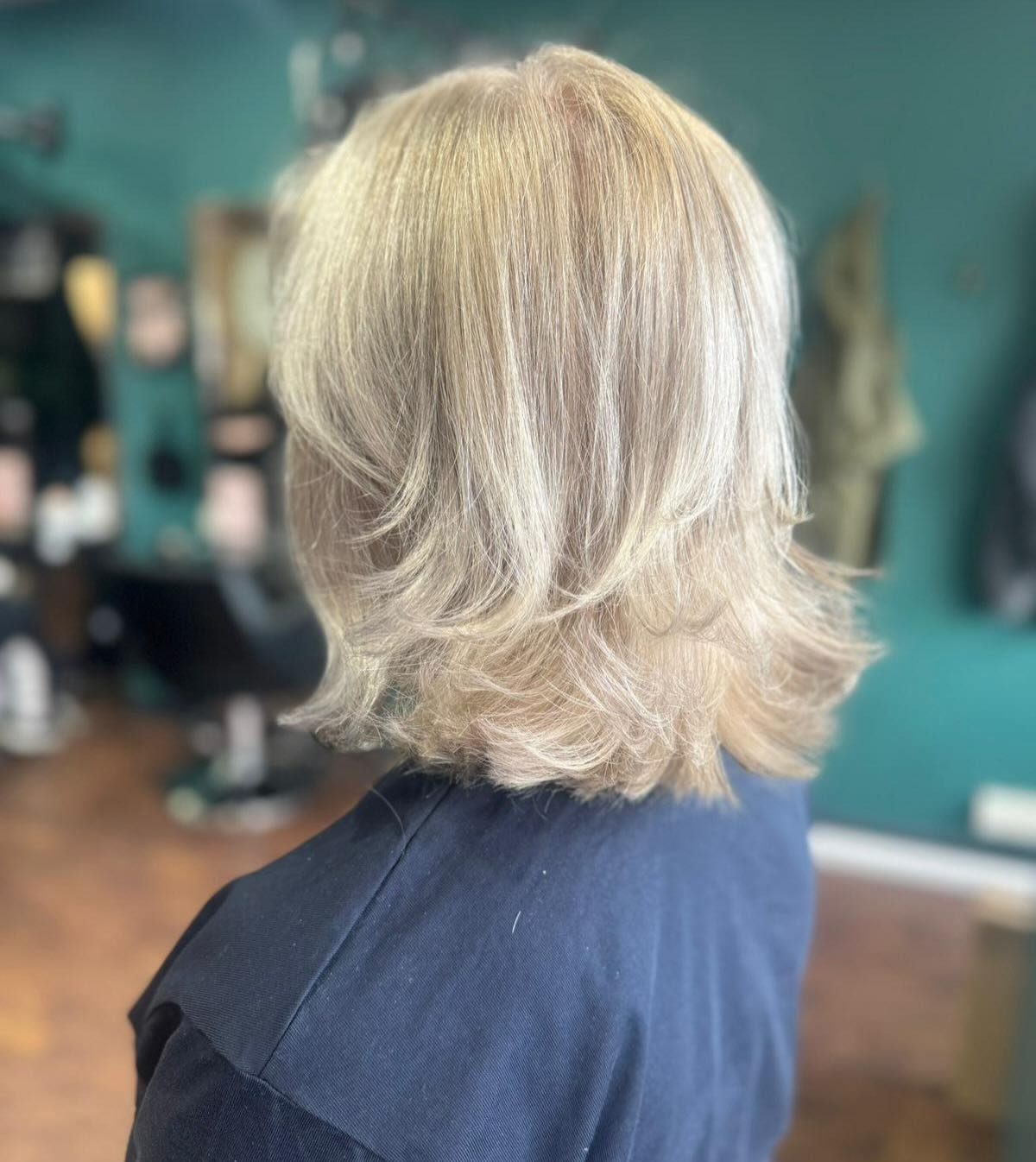 ✨ Grey Blending Transformation ✨
Stylist: Leigh
This client wanted a softer, more natural way to wear her greys. No harsh regrowth. No high upkeep.
Our grey blending service does exactly that.
✔ Softly blends natural greys into the hair
✔ Creates a l