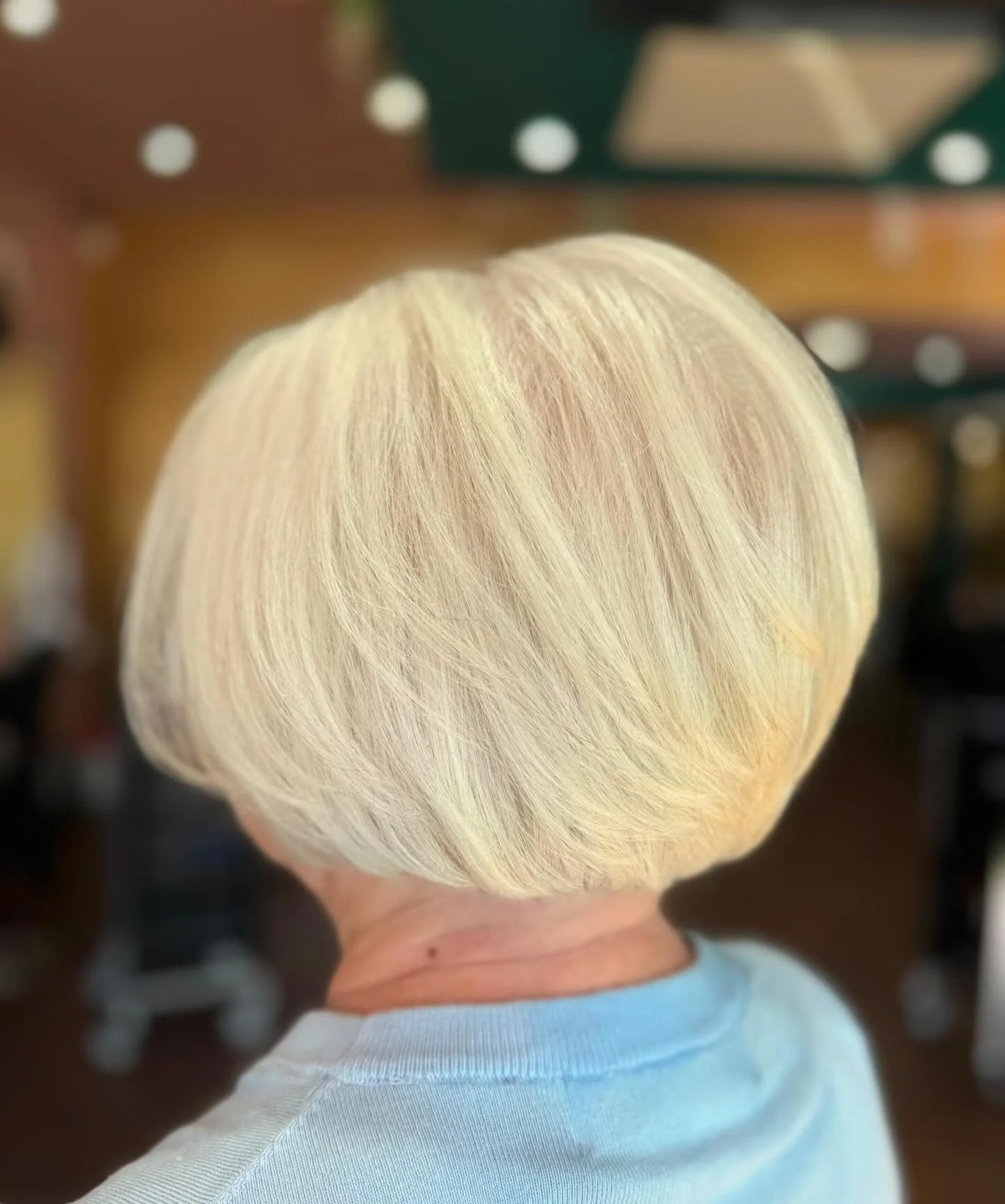 SHORT HAIR, LESS FUSS, MORE FREEDOM! 
Who says great hair has to take ages to style?
This beautiful, classic short bob is all about looking fabulous with minimal effort!
For clients who want to wash their hair, dry it and get on with their day, a wel