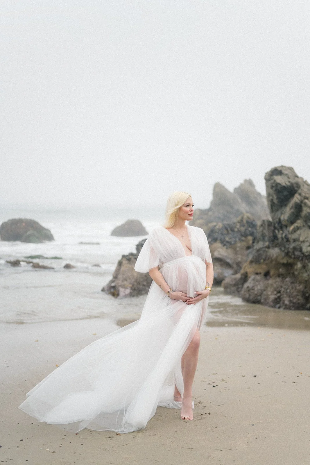 An Ethereal Winter Maternity Session | Malibu, CA