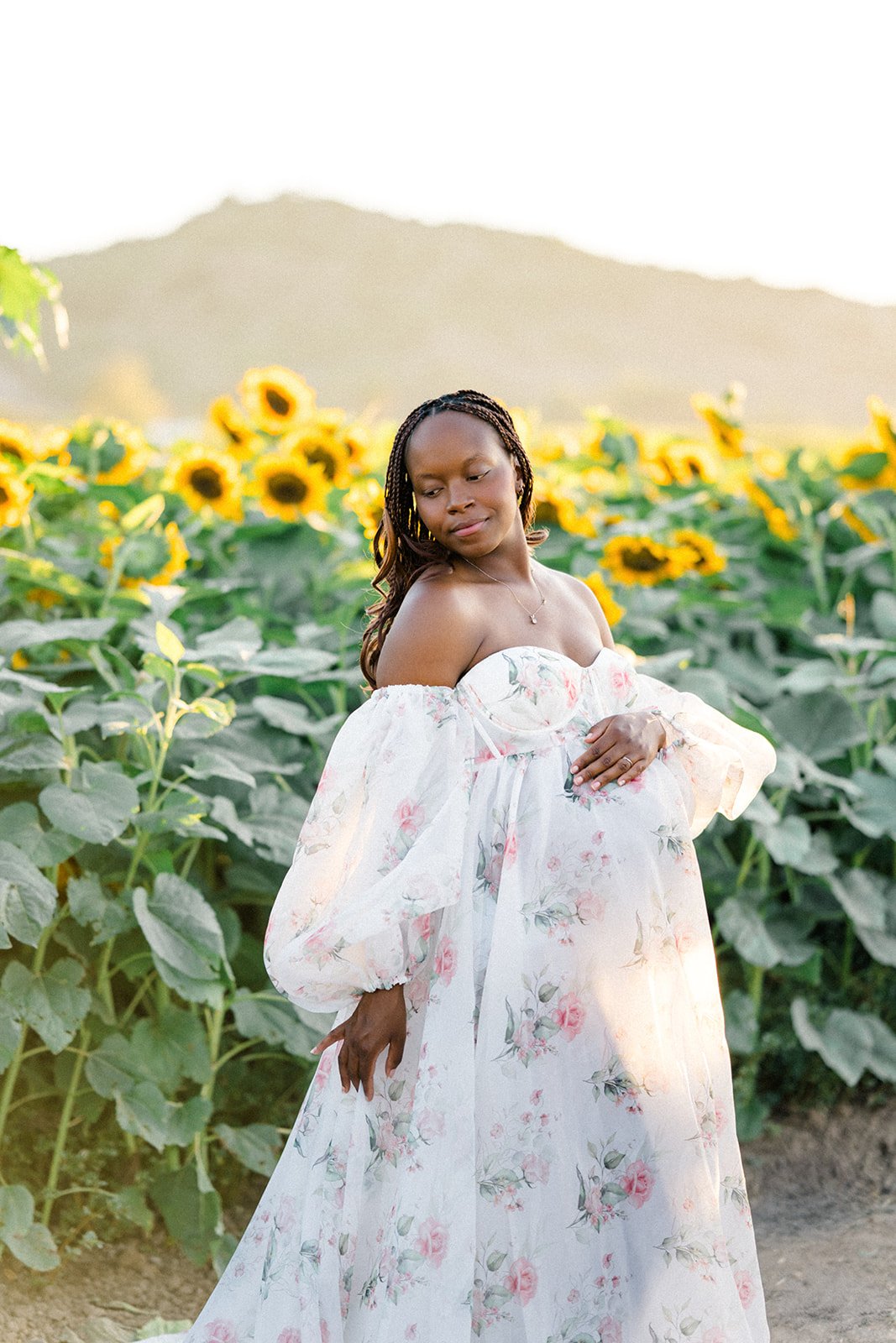 A Beautiful Sunflower Maternity Session | Camarillo, CA
