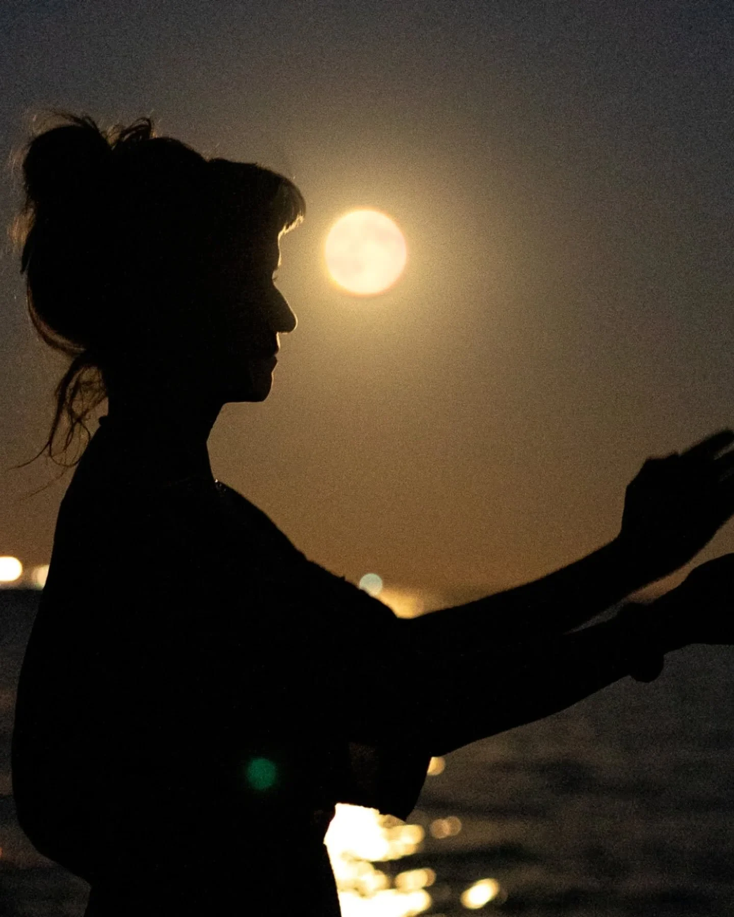 Gina @yogasunshinedevon and the harvest Moon 

Shooting outdoors under the full moon light is grounding and magic at once&mdash; the quiet pull of nature reflecting back something so beautiful. 

I love how the moonlight softens and how it invites st