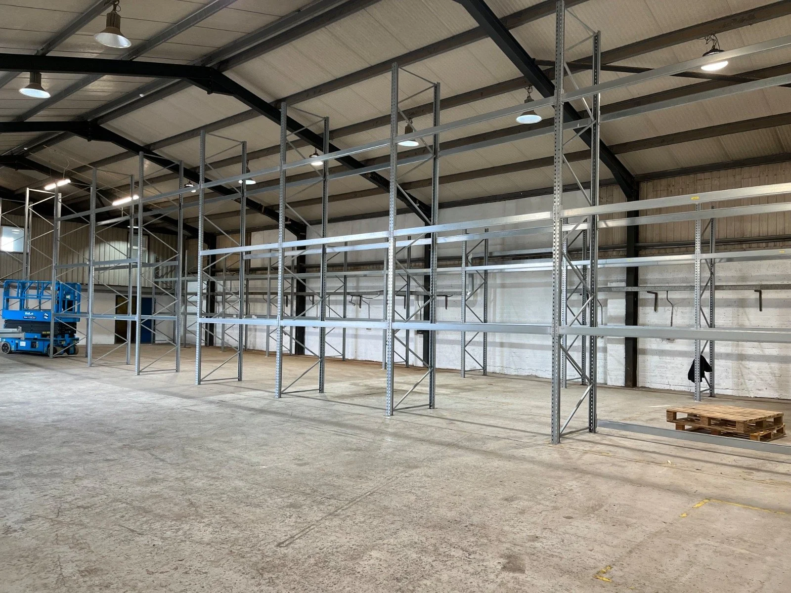 Happy Shiba, Creating 246 Pallet Spaces with a Cost Effective Used Racking System