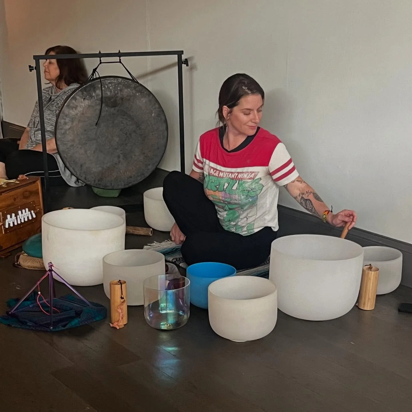 Sound Bath Outing!🌿🧘&zwj;♀️✨

We had a wonderful time at the Sound Bath last weekend! Thank you Mary for leading our group through a relaxing steam of high vibrations and frequencies.