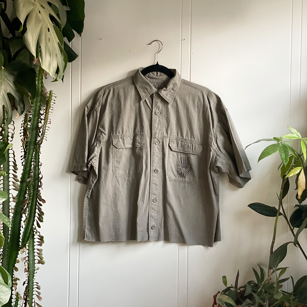 1000x1000px-Mar26-cut off work shirt coralish.png